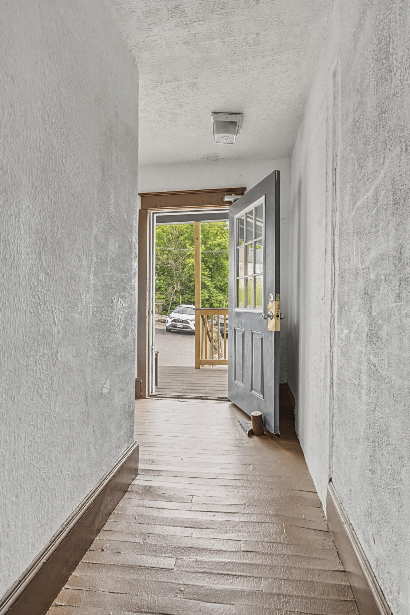 20 Summer Street Property Photo 10