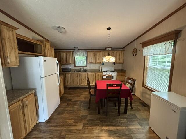 87 Pineland Drive Property Photo 13