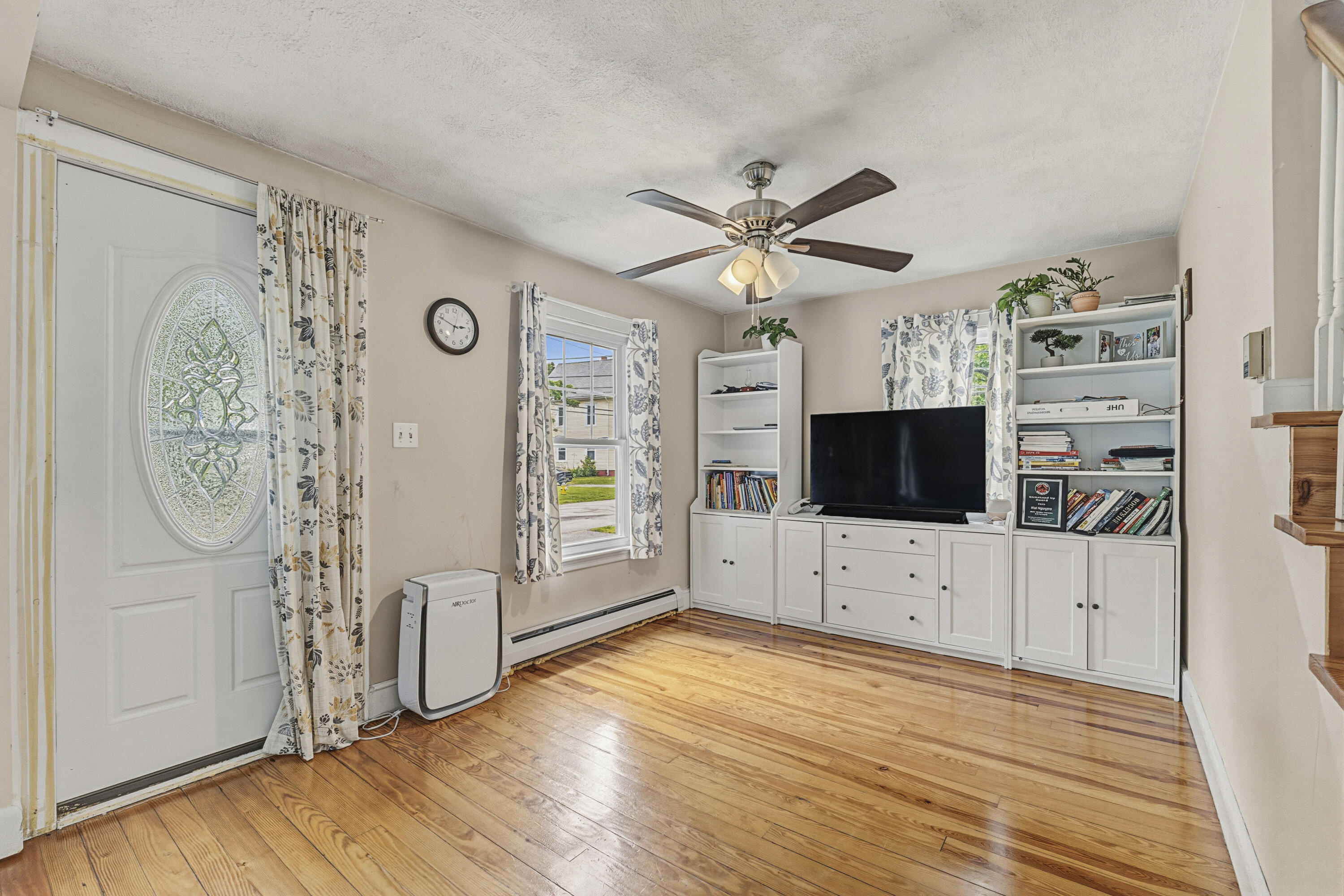 35 Union Street Property Photo 6