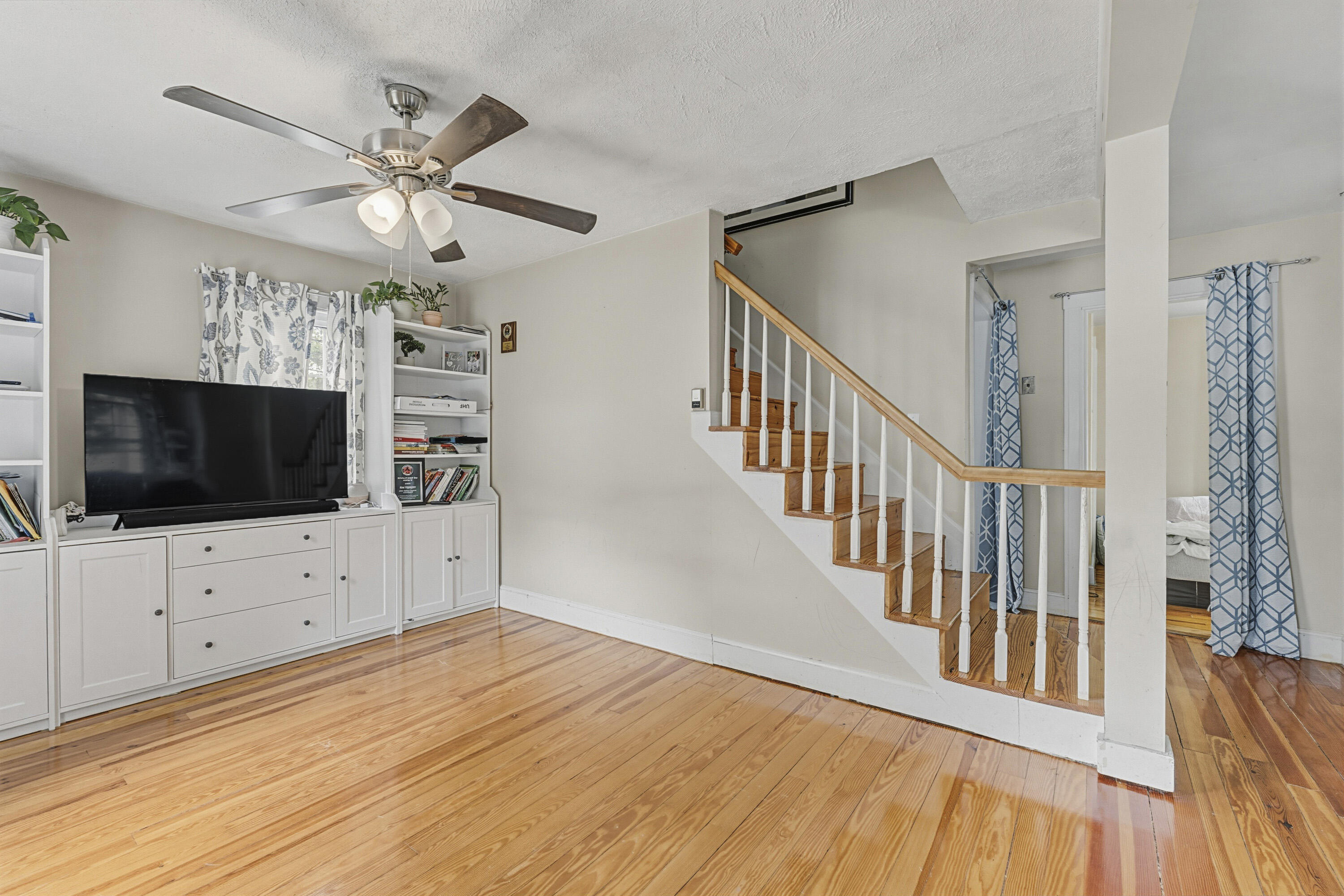 35 Union Street Property Photo 7