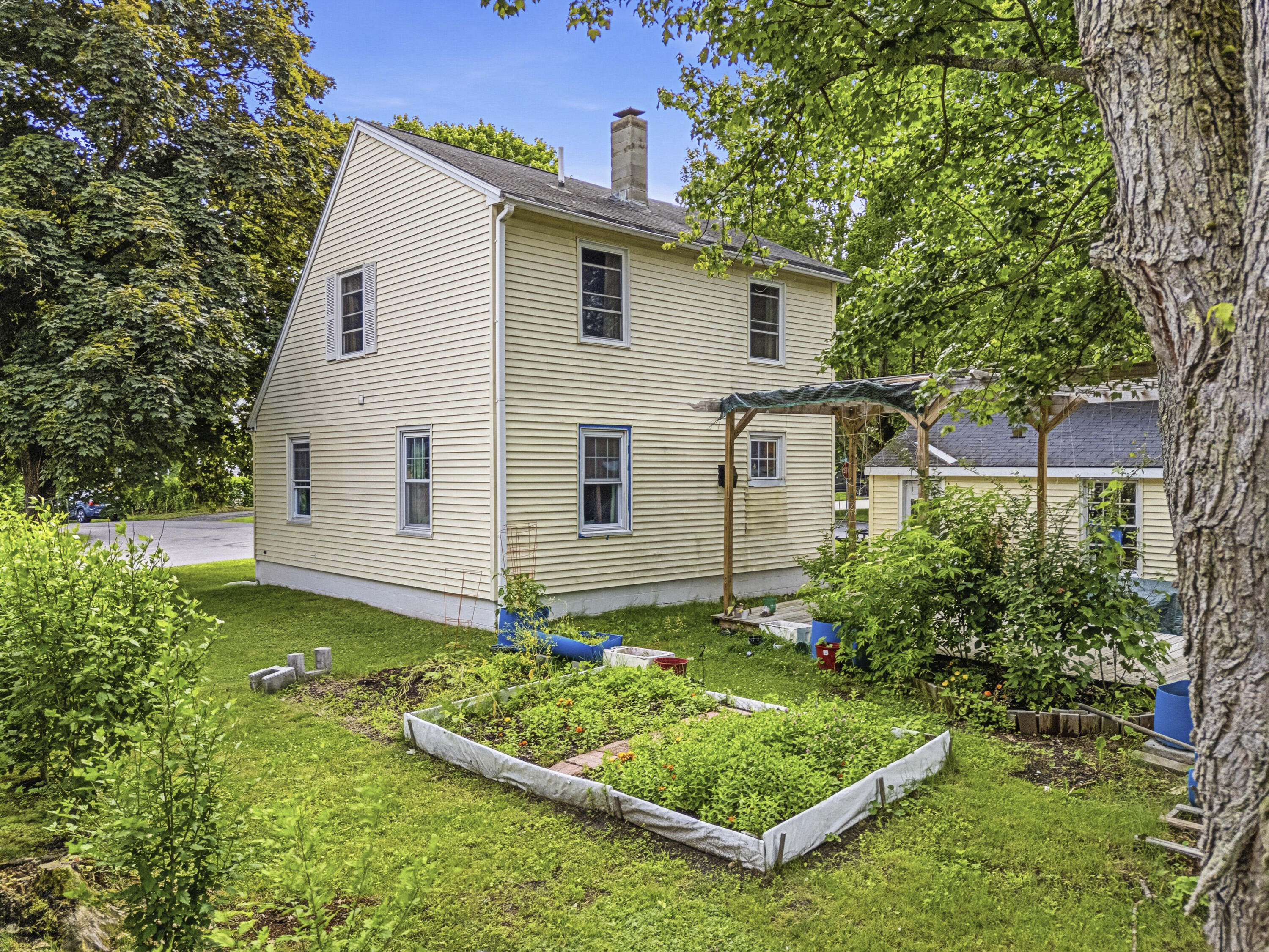 35 Union Street Property Photo 27