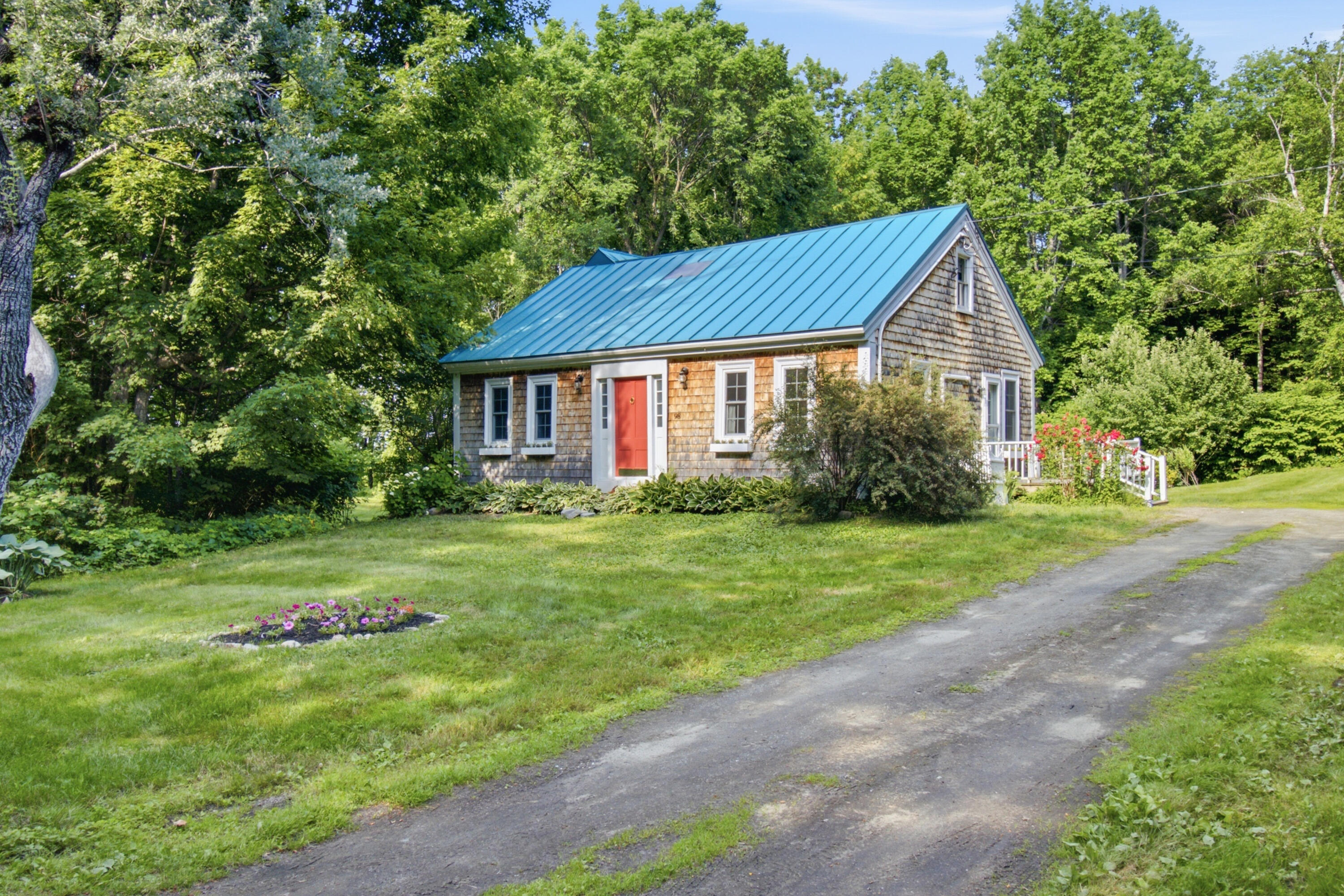 98 Waters Hill Road Property Photo 1