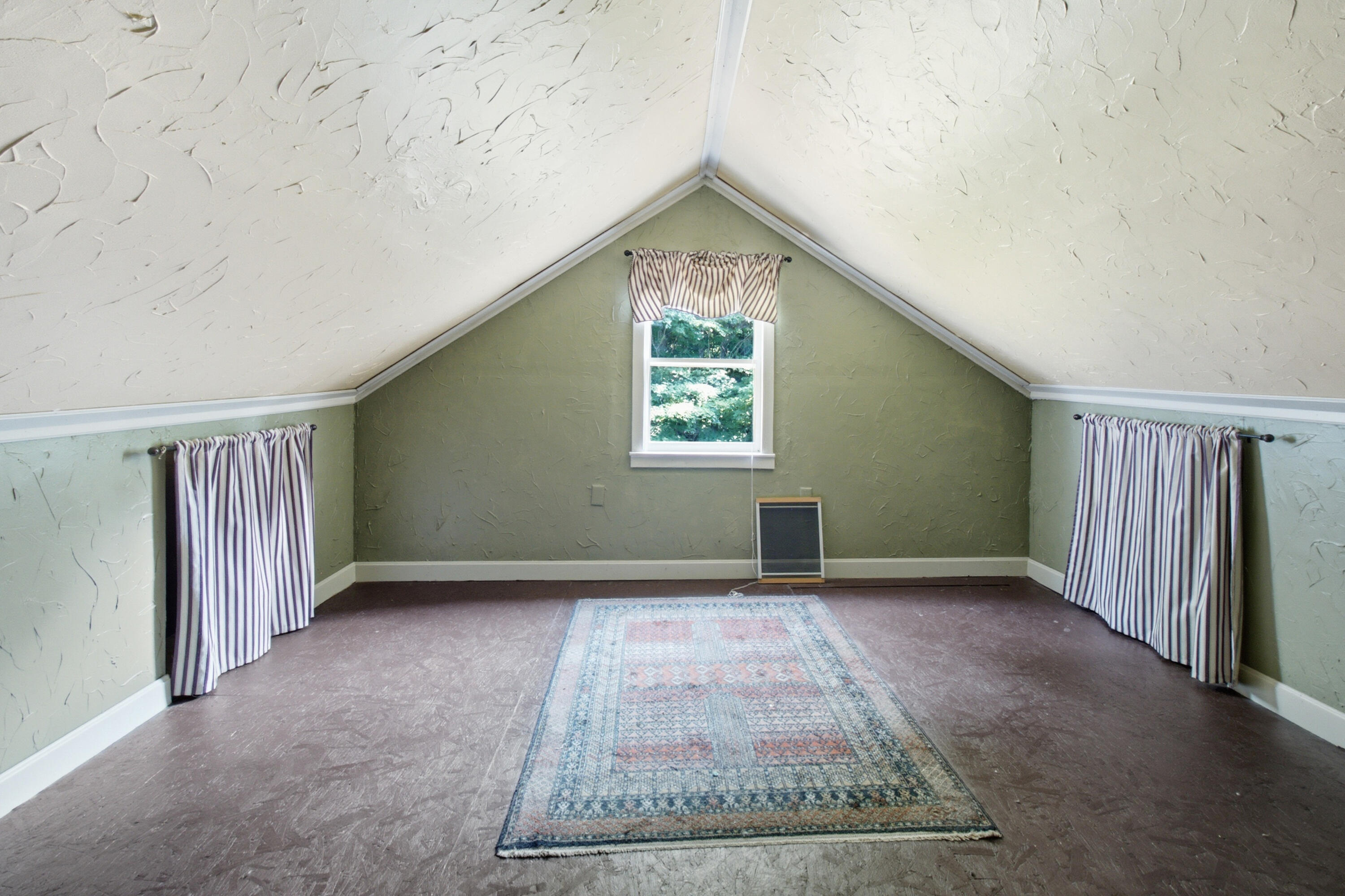 98 Waters Hill Road Property Photo 26
