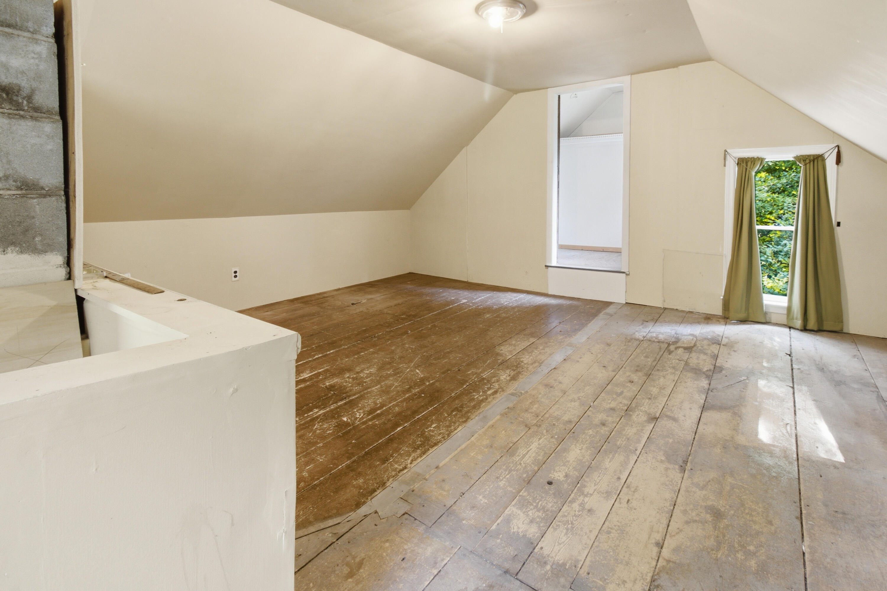 98 Waters Hill Road Property Photo 30