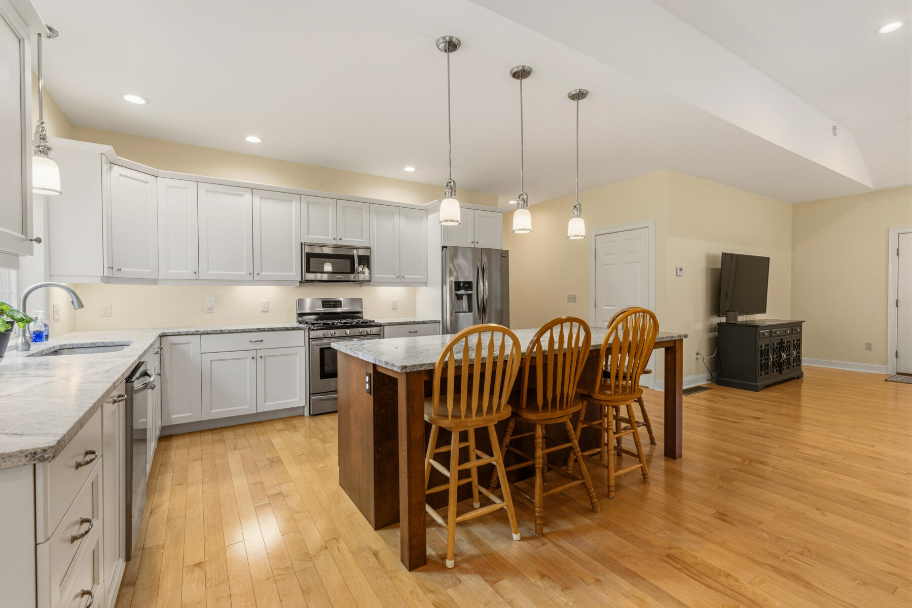 14 Haley Road Property Photo 16