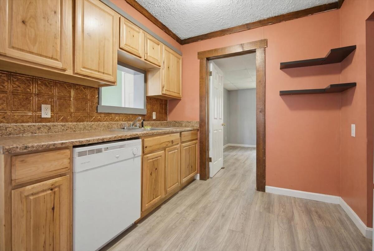 28 Eaton Street Property Photo 5