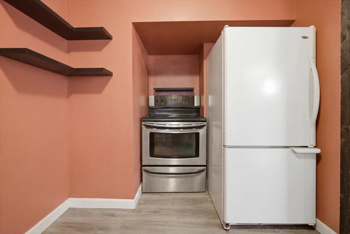 28 Eaton Street Property Photo 7