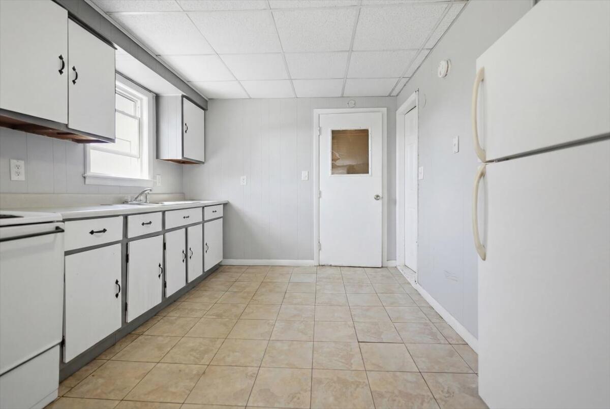 28 Eaton Street Property Photo 29