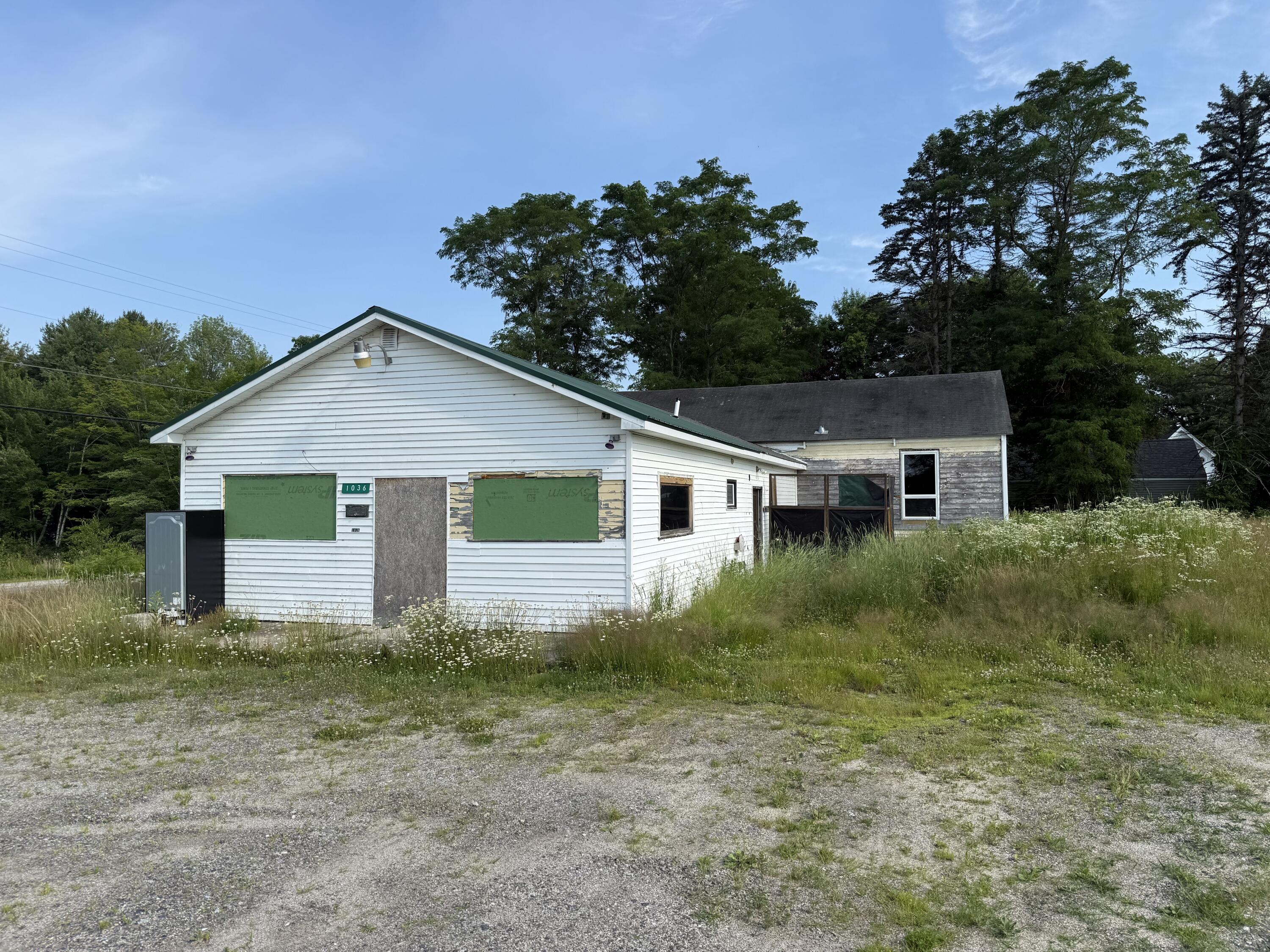 1036 Meadow Road Property Photo 2