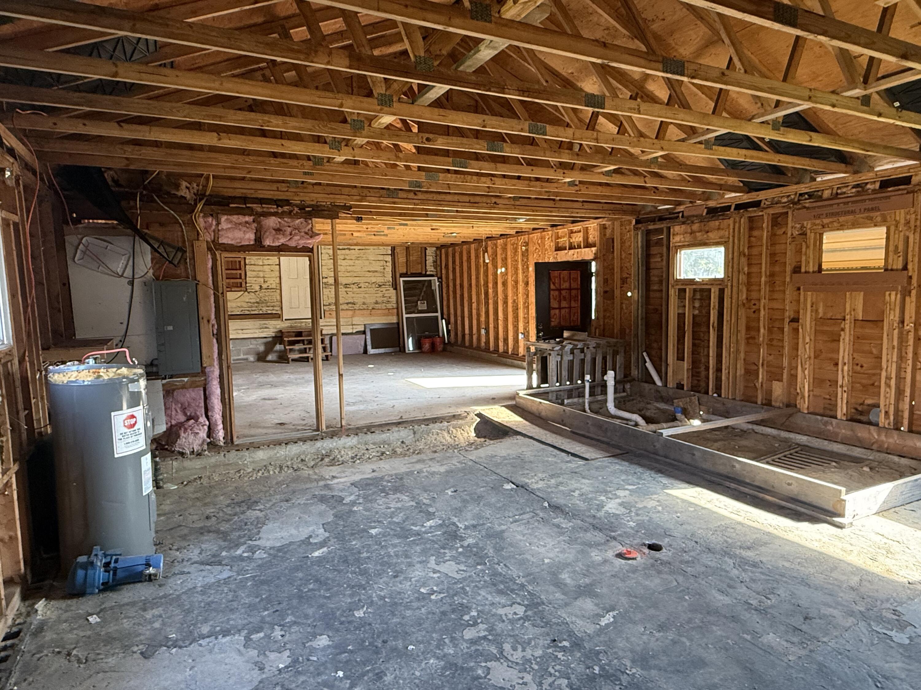 1036 Meadow Road Property Photo 5