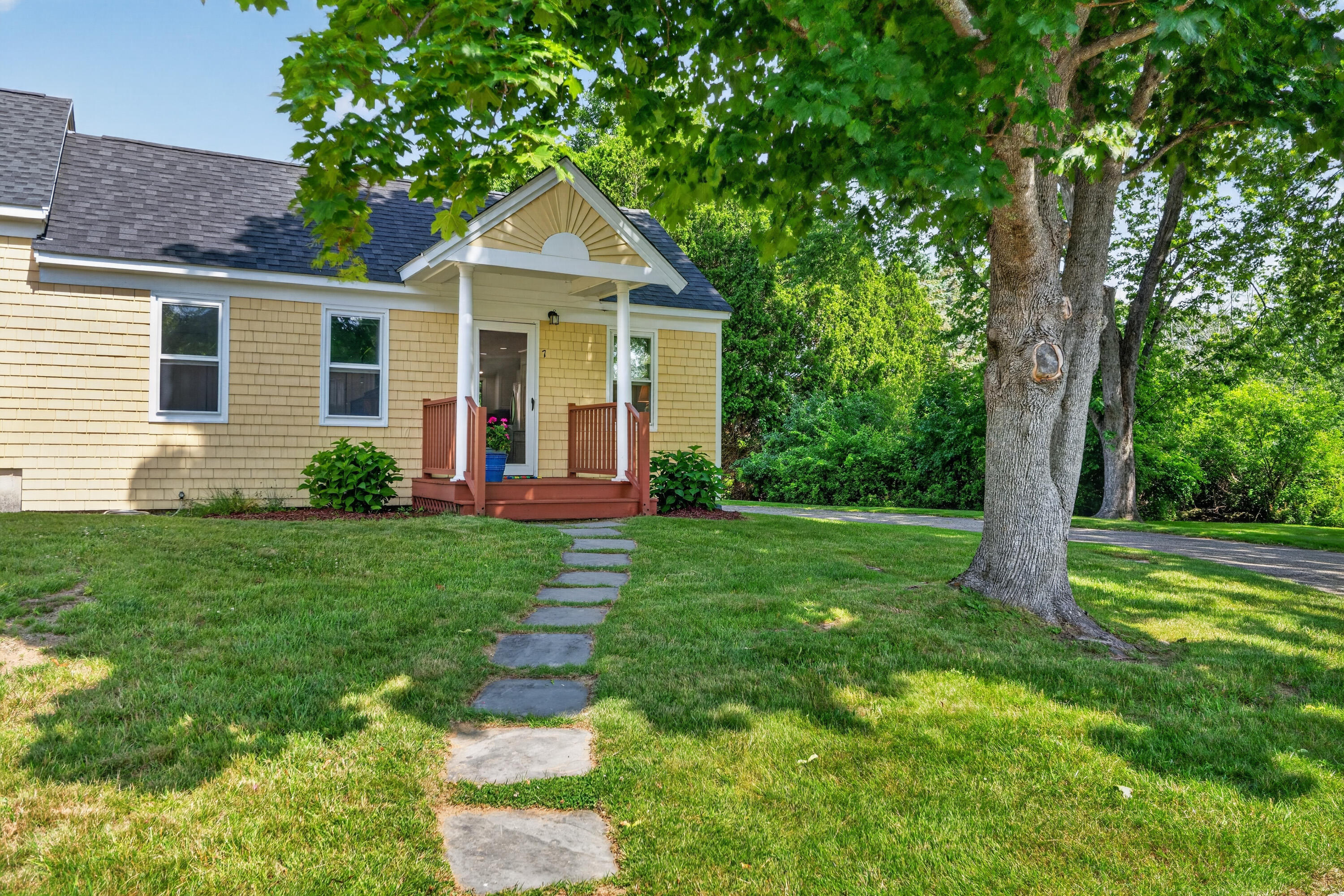 17 Woodside Meadow Road 7 Property Photo 1