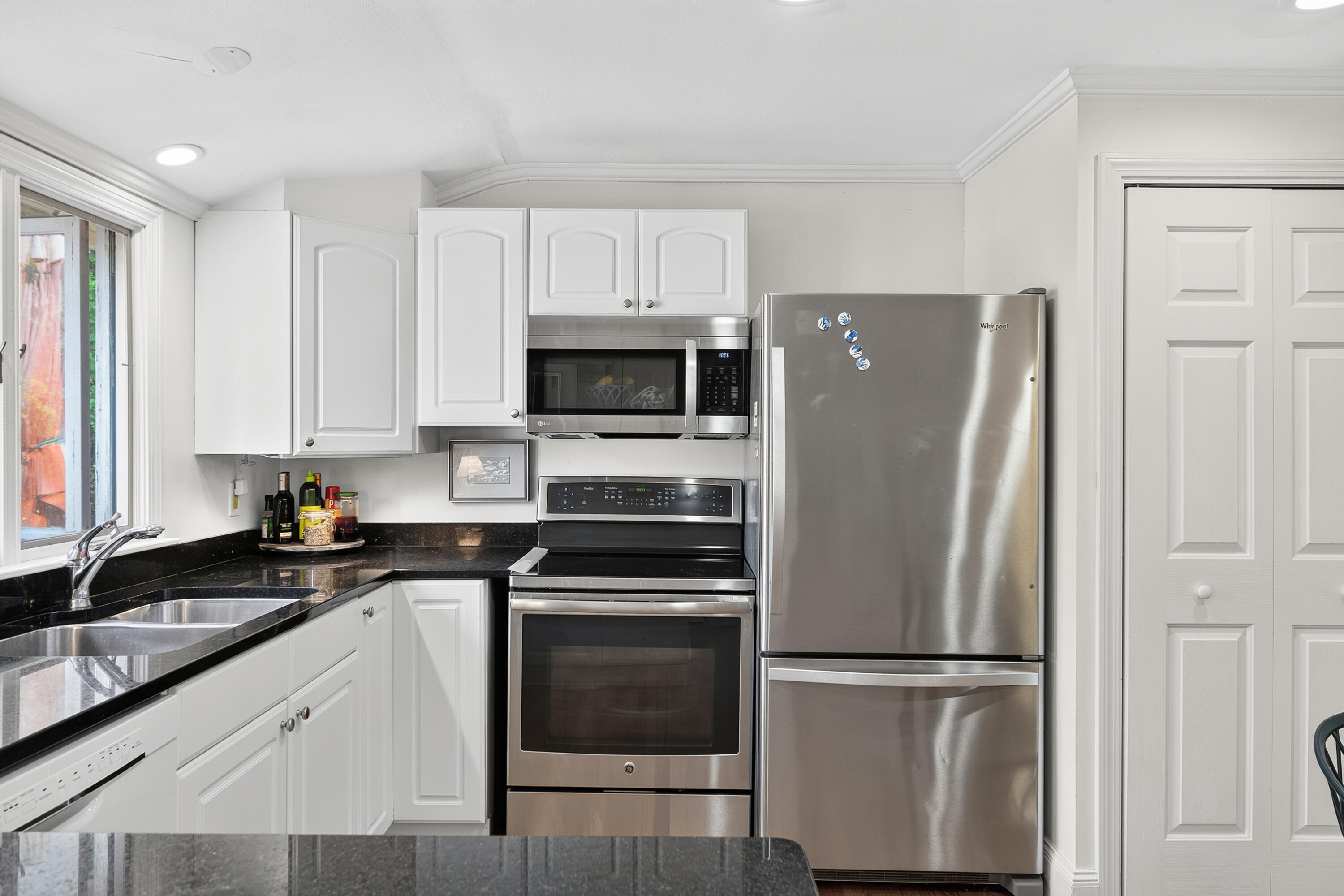 17 Woodside Meadow Road 7 Property Photo 27