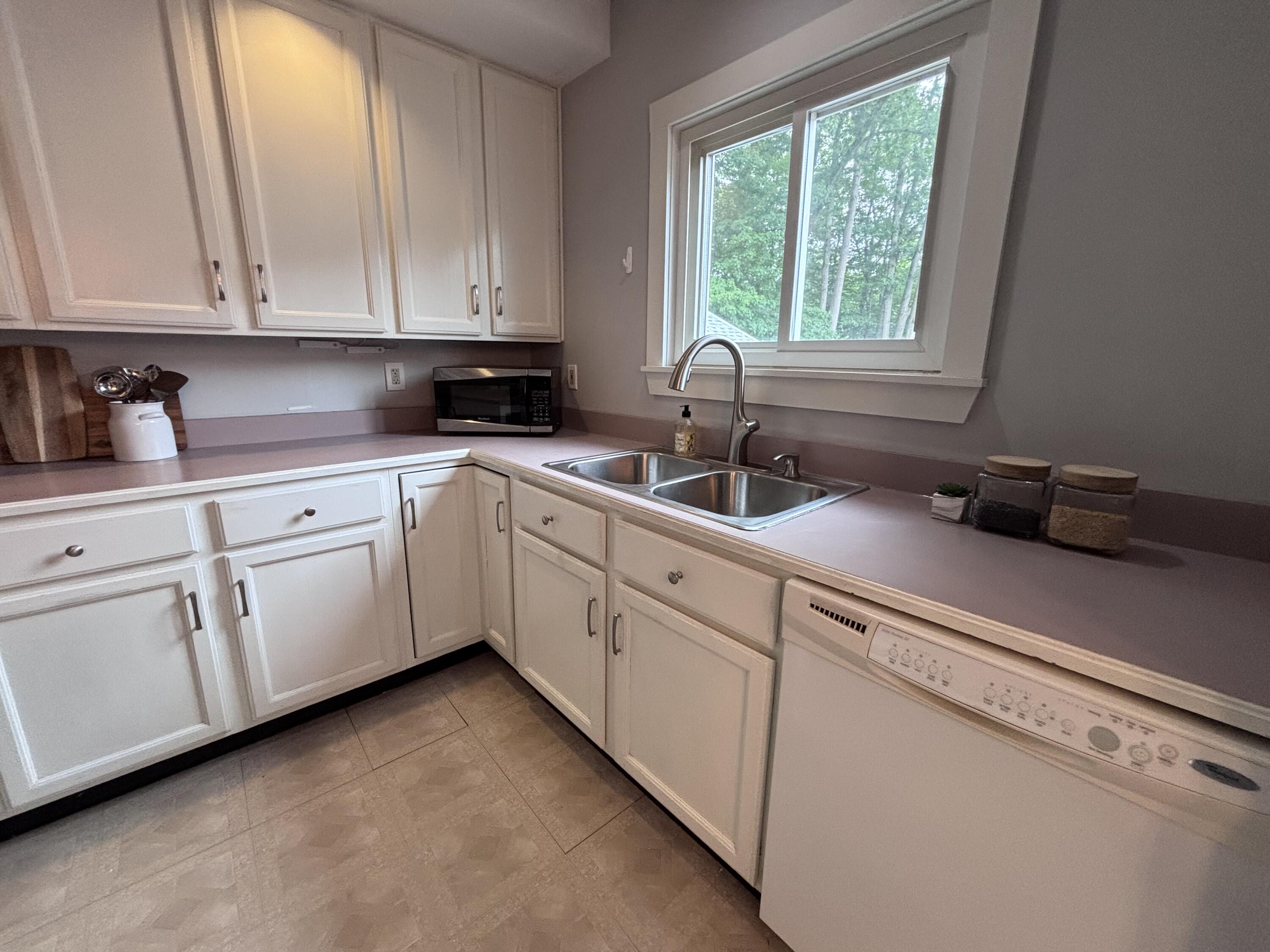 47 Field Avenue Property Photo 14
