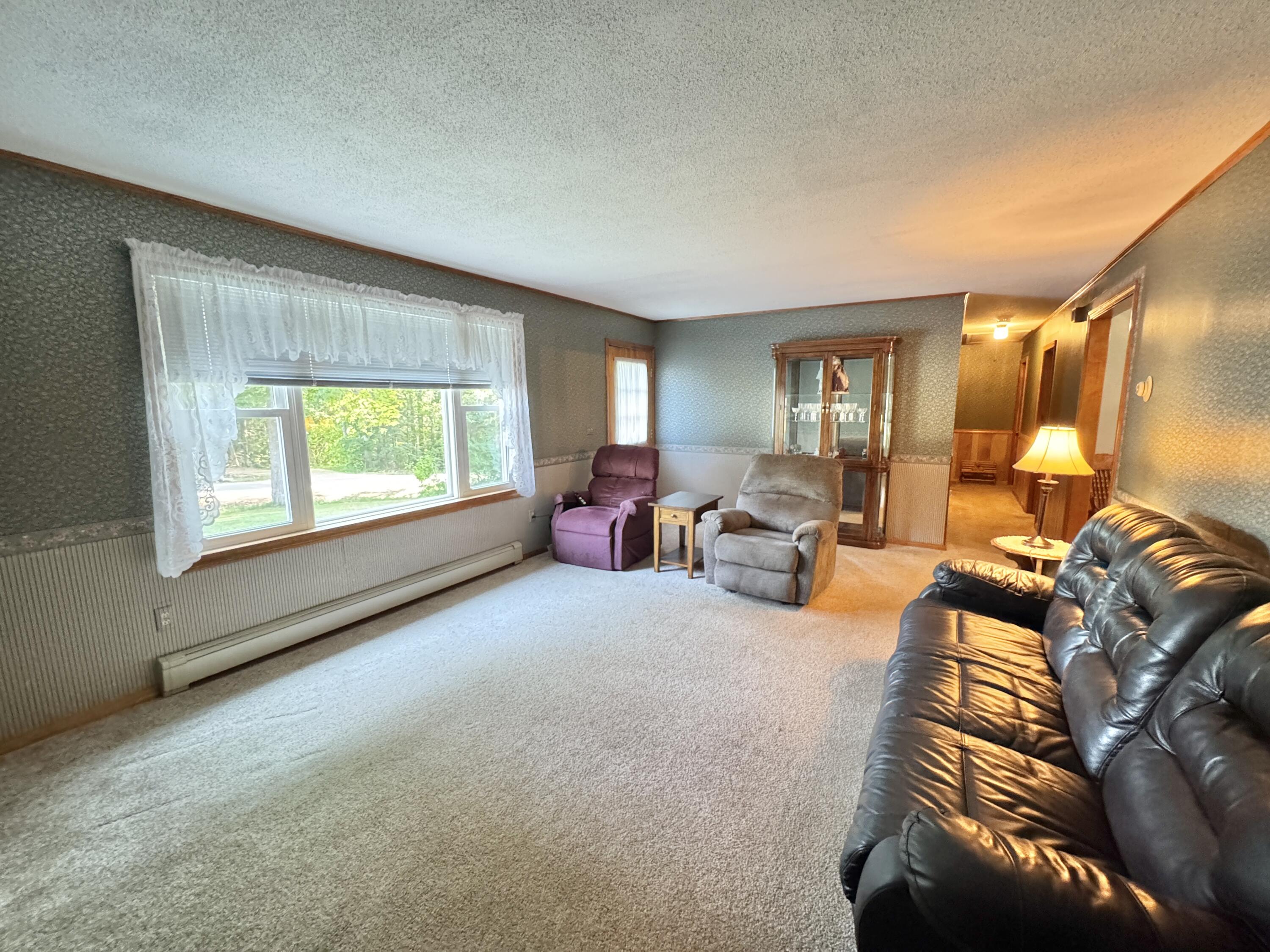 19 Scotts Lane Property Photo 7