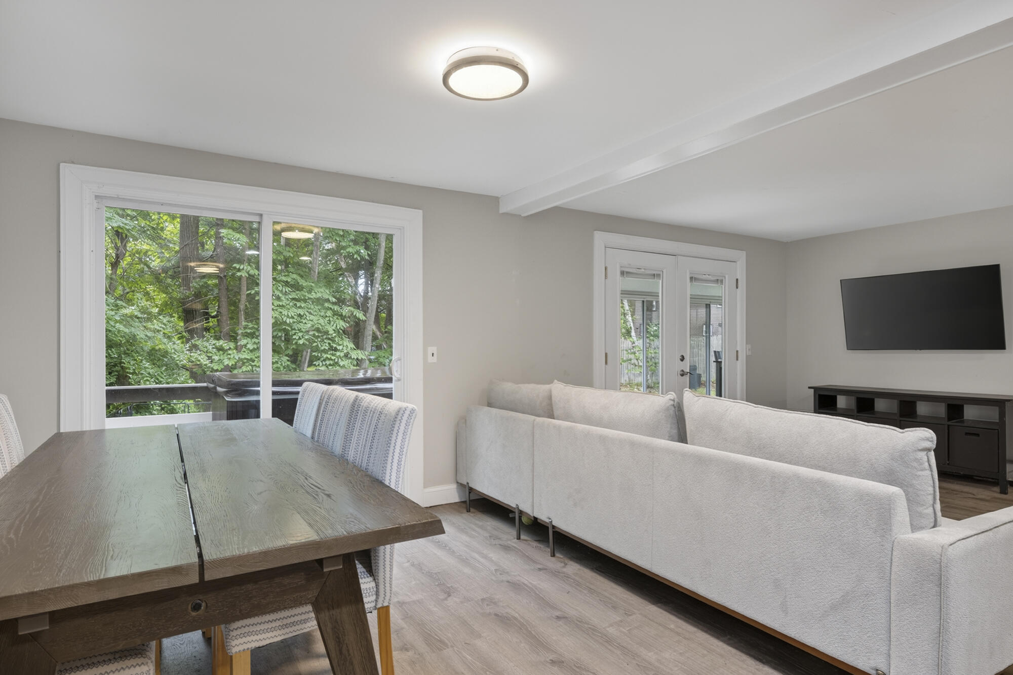 17 Ole Ironside Lane Property Photo 8