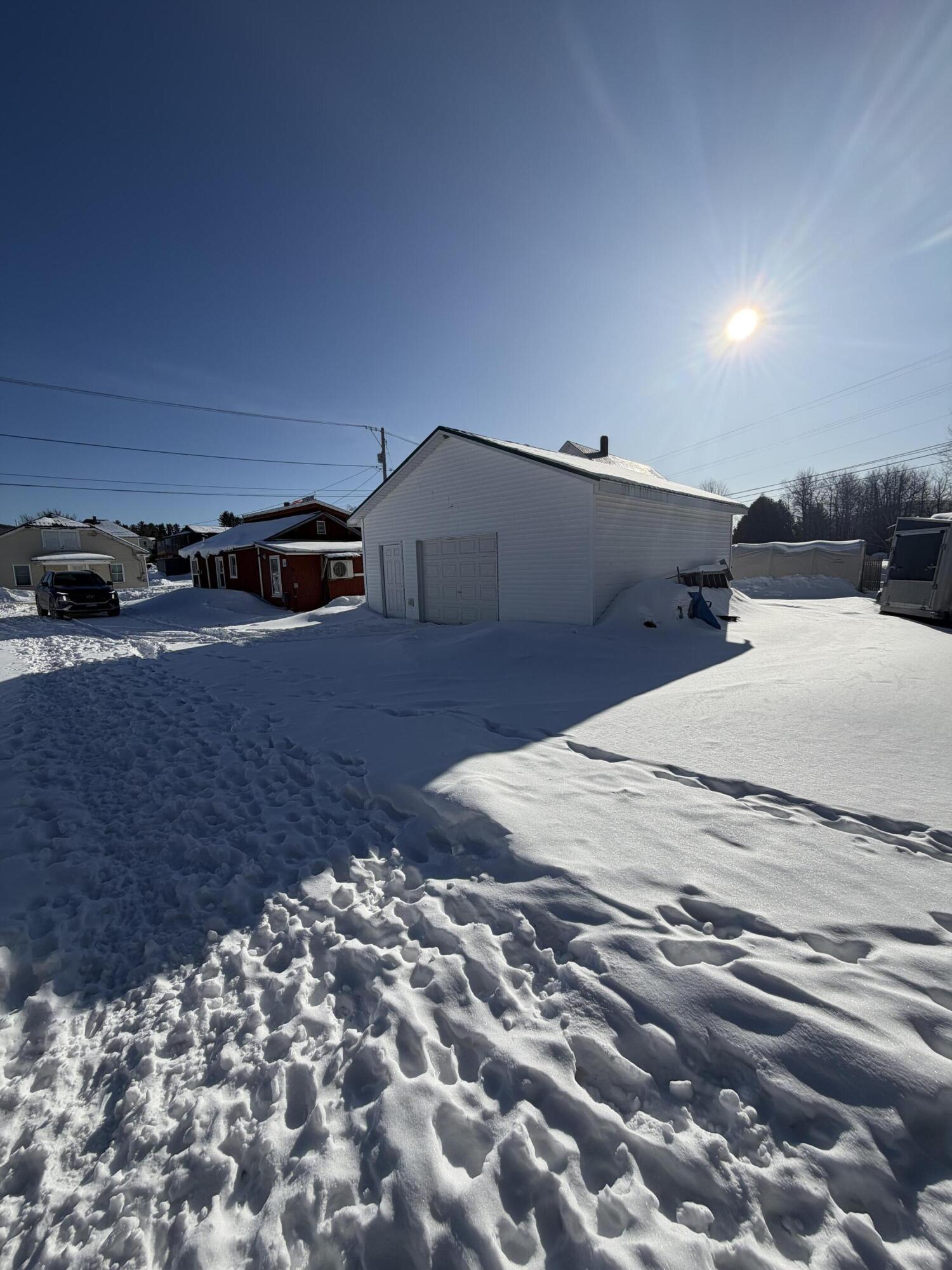 4 Coburn Avenue E Property Photo 12