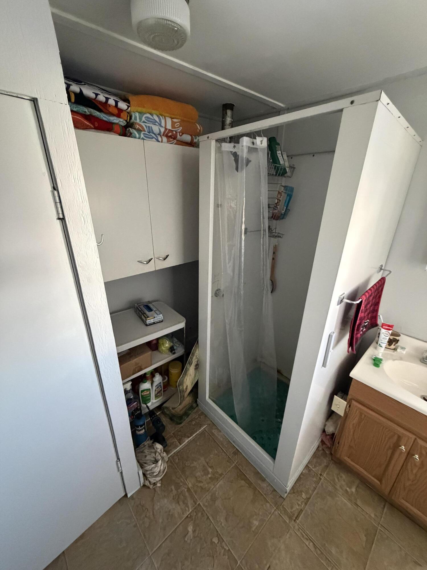 4 Coburn Avenue E Property Photo 20