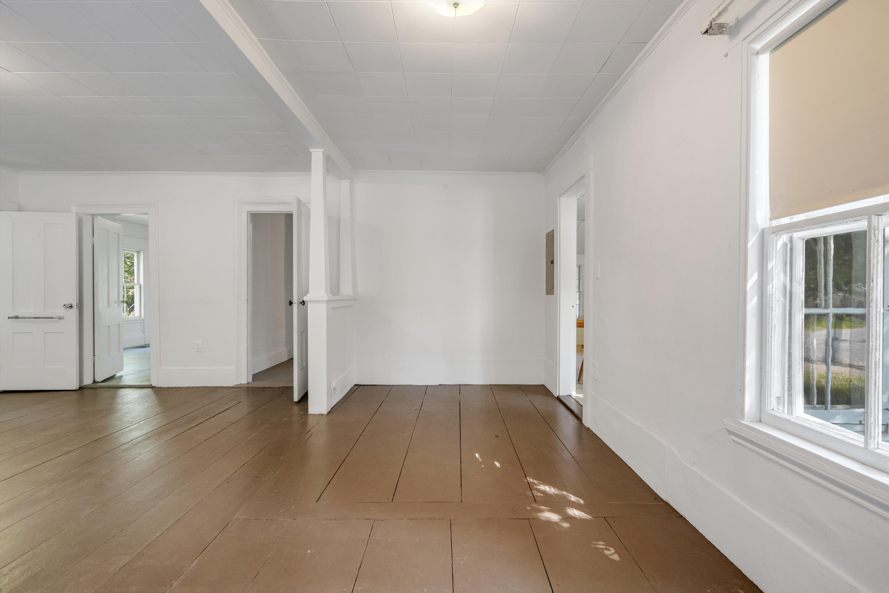 586 Plains Road Property Photo 27