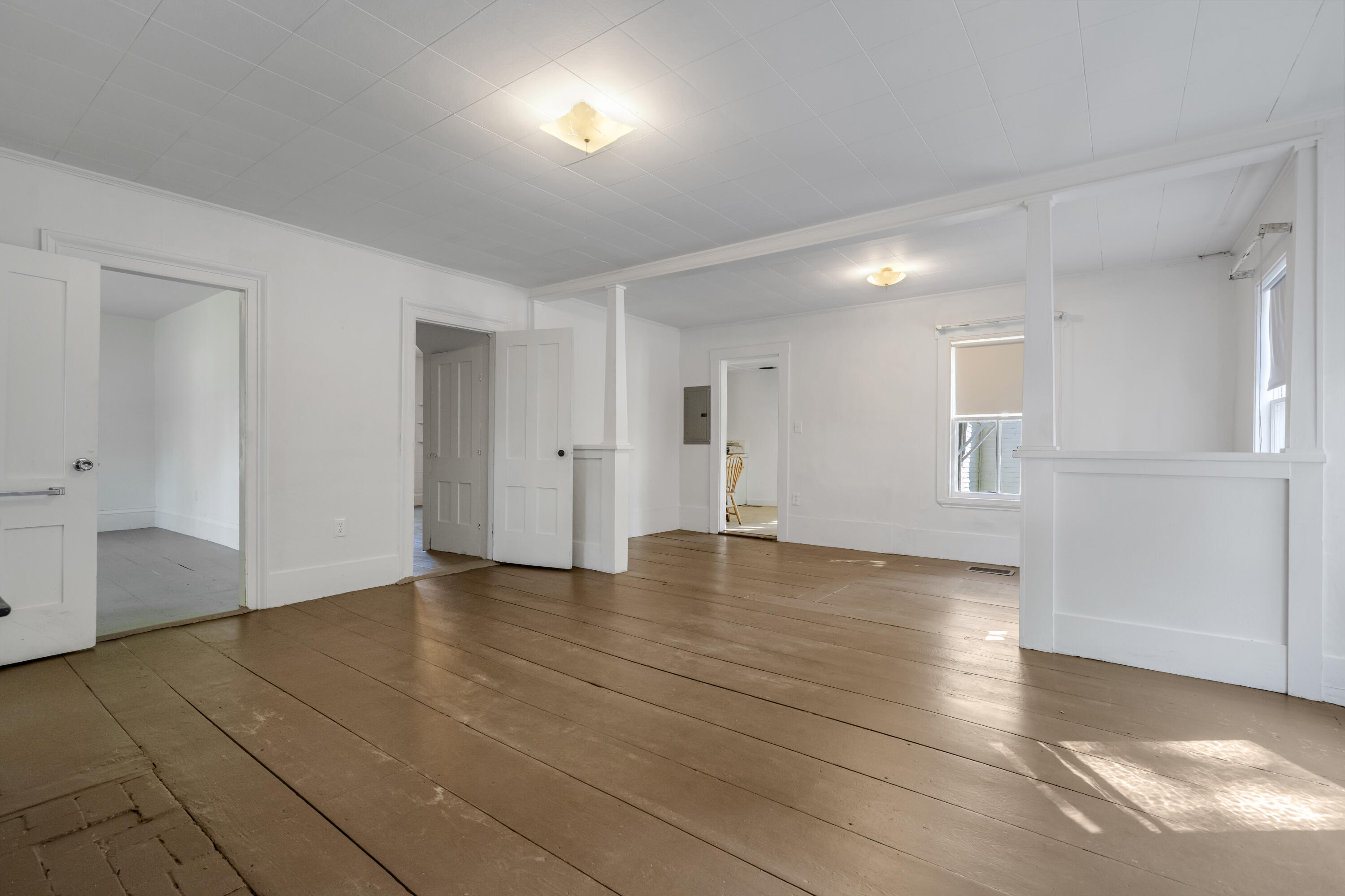 586 Plains Road Property Photo 29