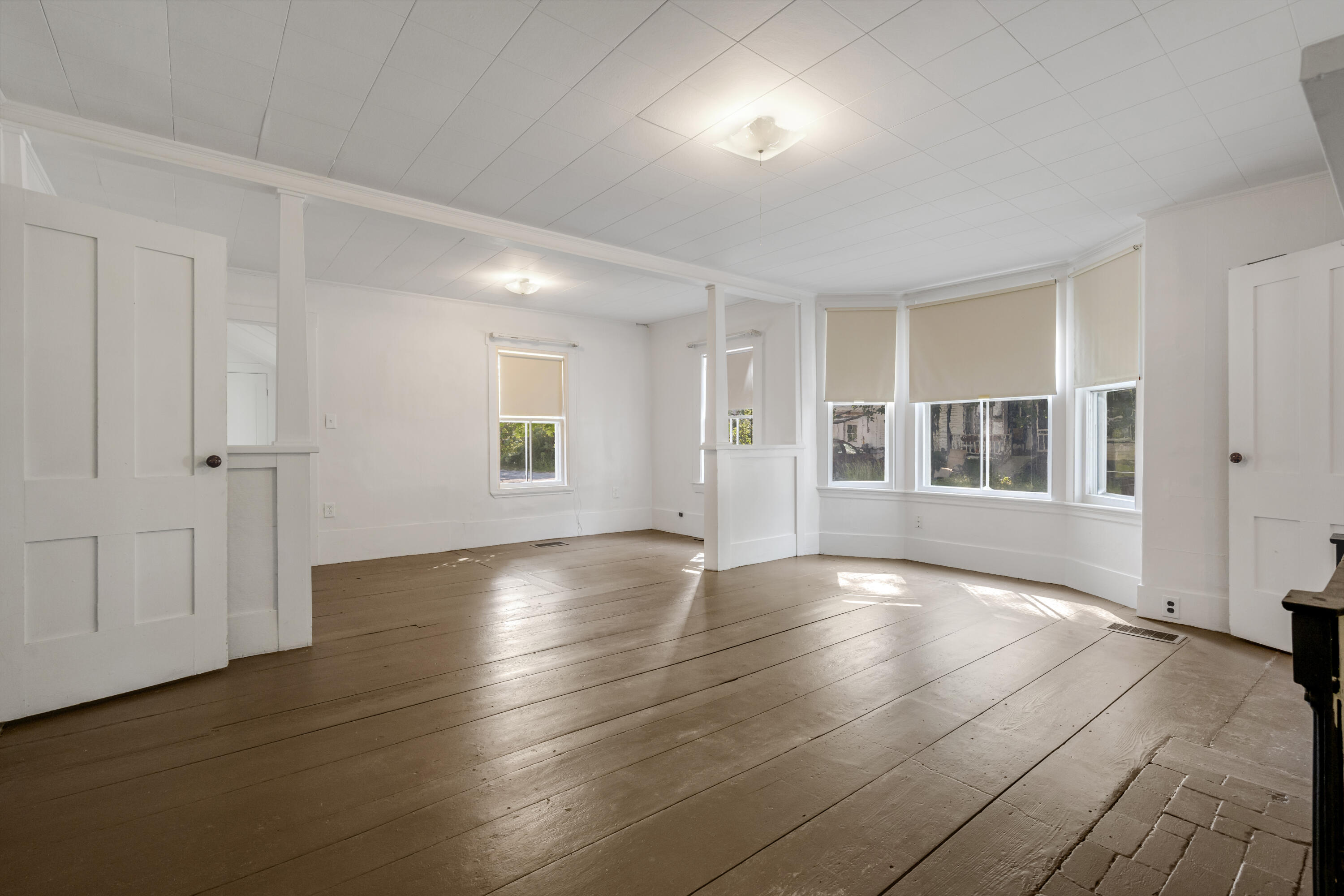 586 Plains Road Property Photo 31