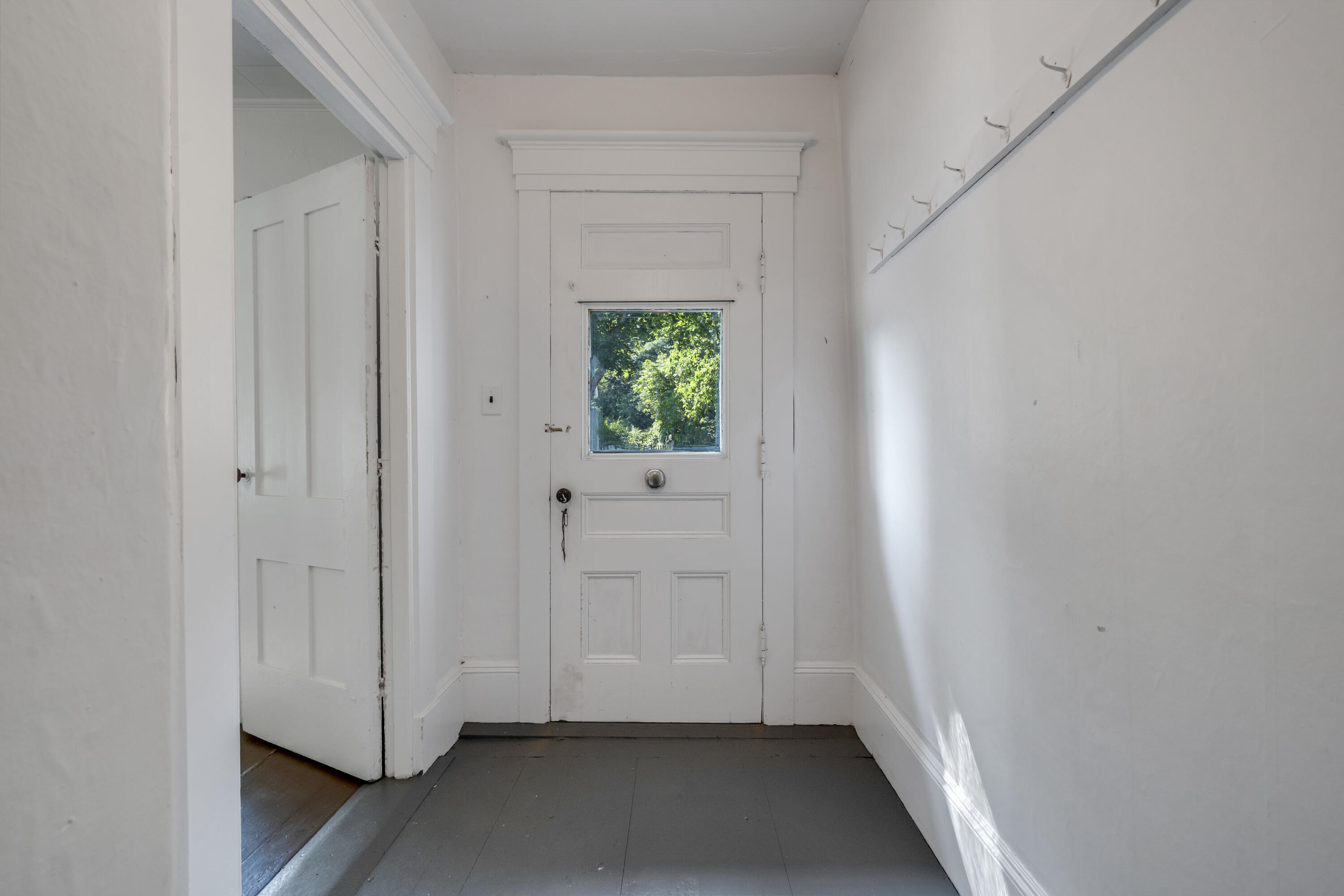 586 Plains Road Property Photo 34