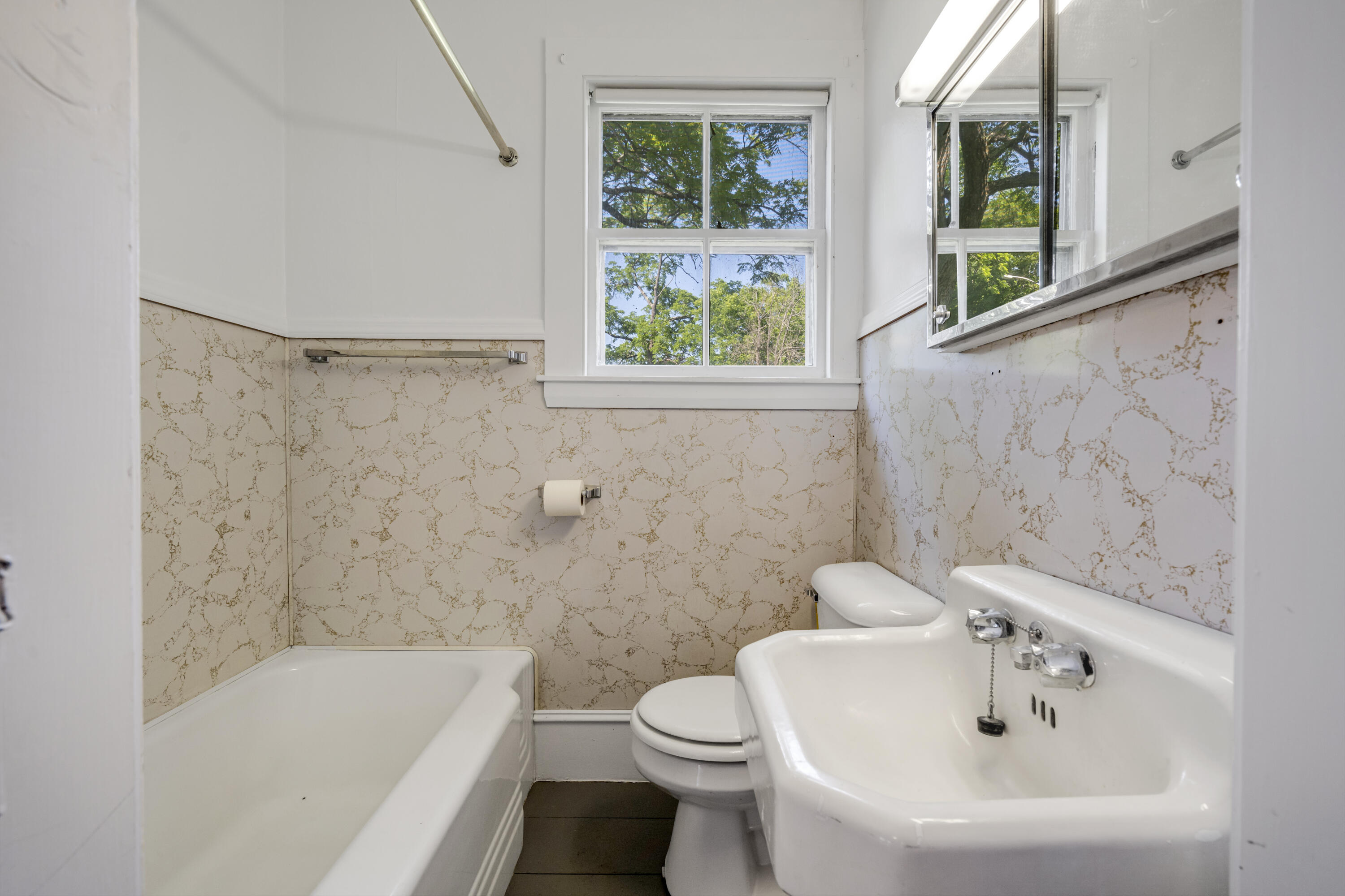586 Plains Road Property Photo 35
