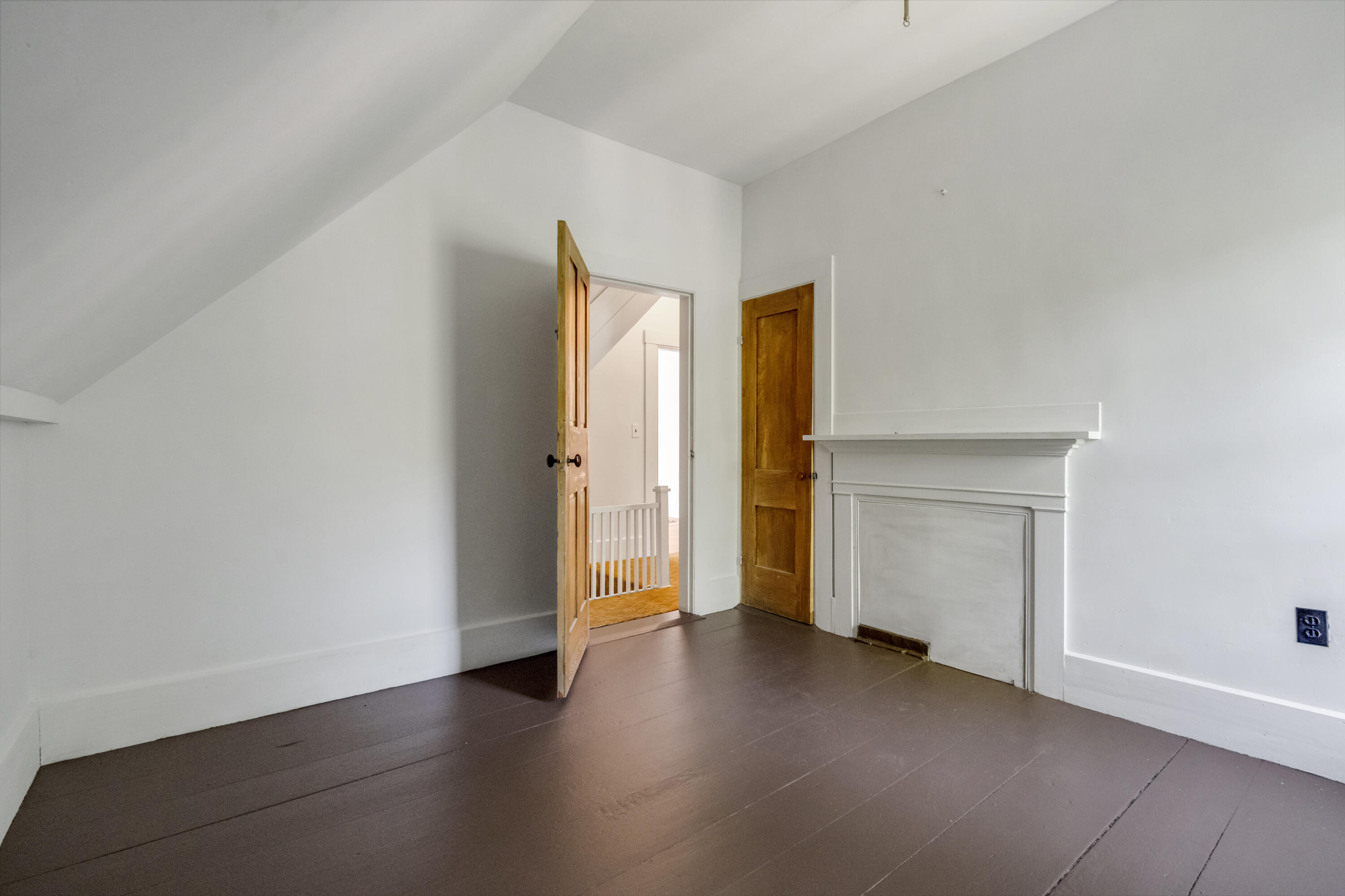586 Plains Road Property Photo 49
