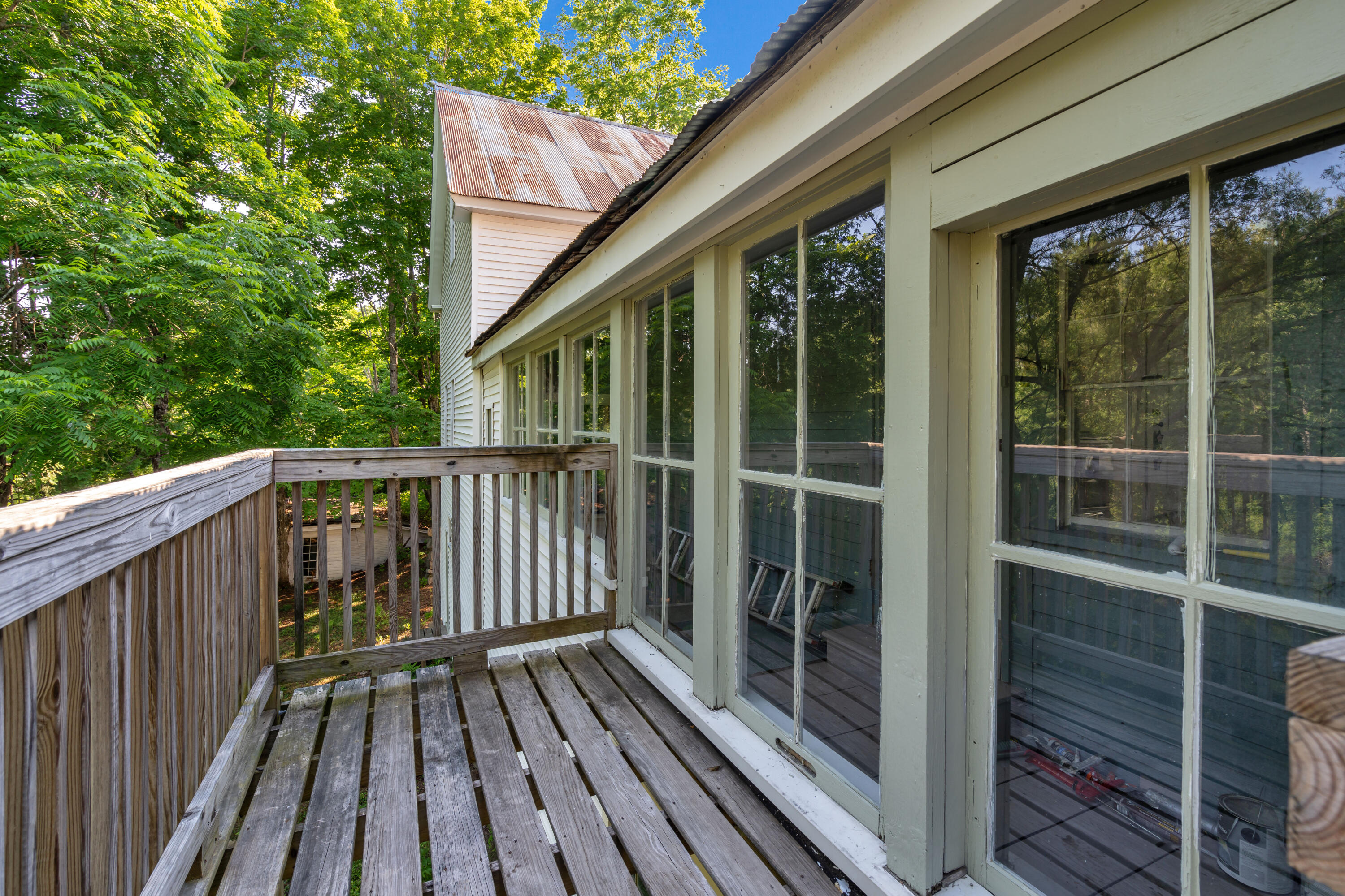 586 Plains Road Property Photo 71