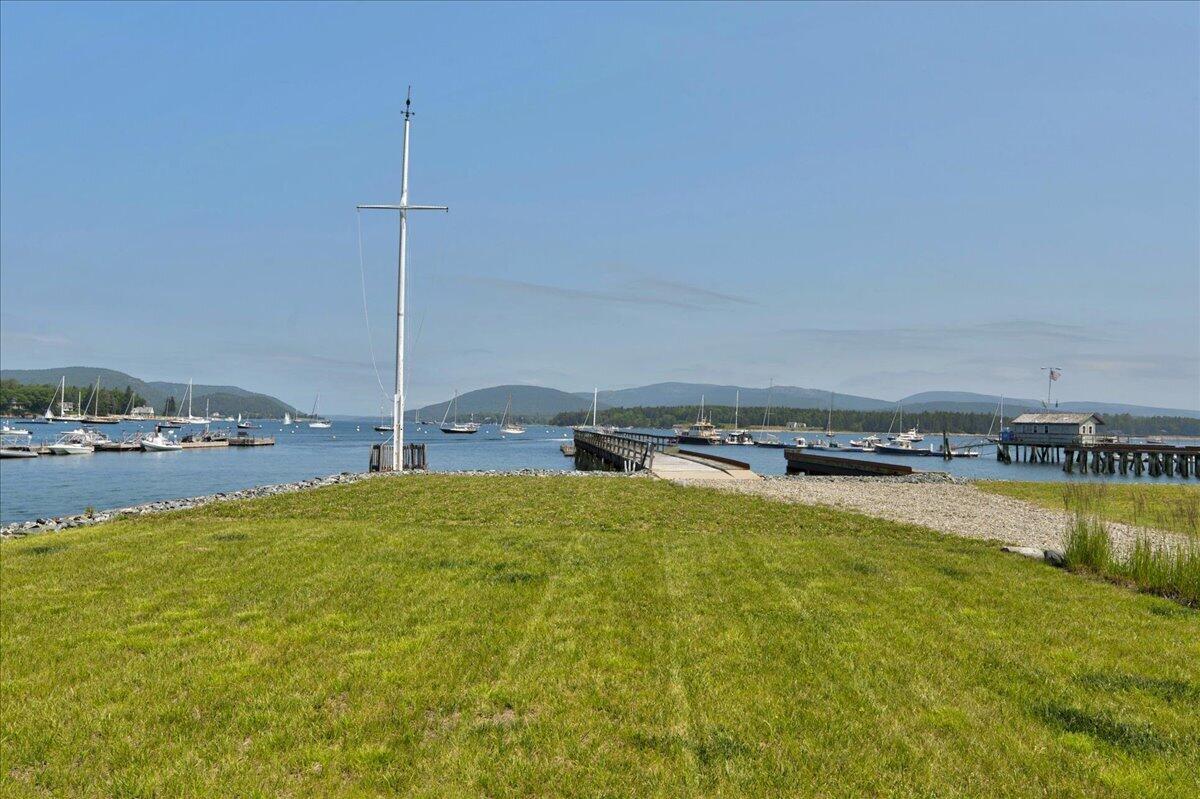 109 + 113 Shore Road Property Photo 8