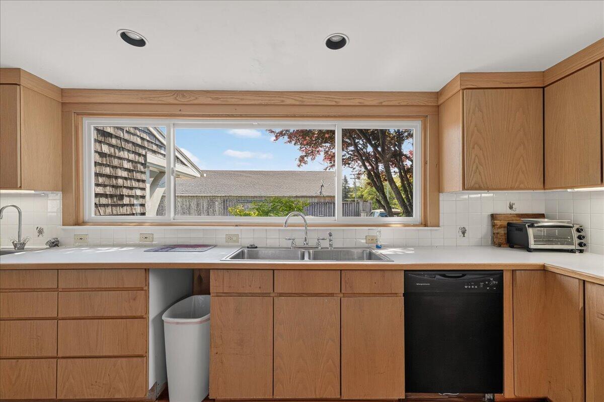 109 + 113 Shore Road Property Photo 14