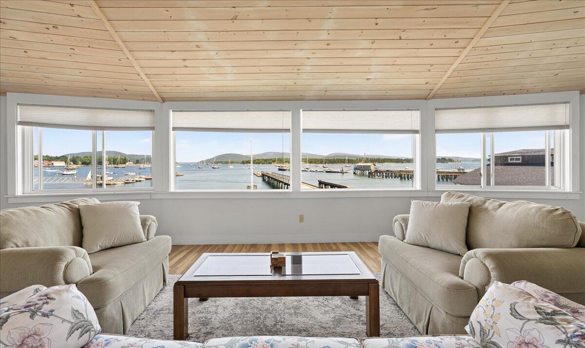109 + 113 Shore Road Property Photo 20