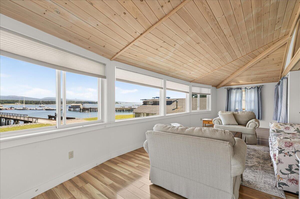 109 + 113 Shore Road Property Photo 21