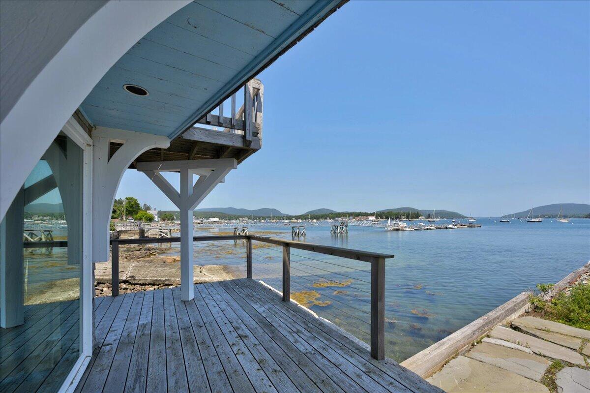109 + 113 Shore Road Property Photo 37