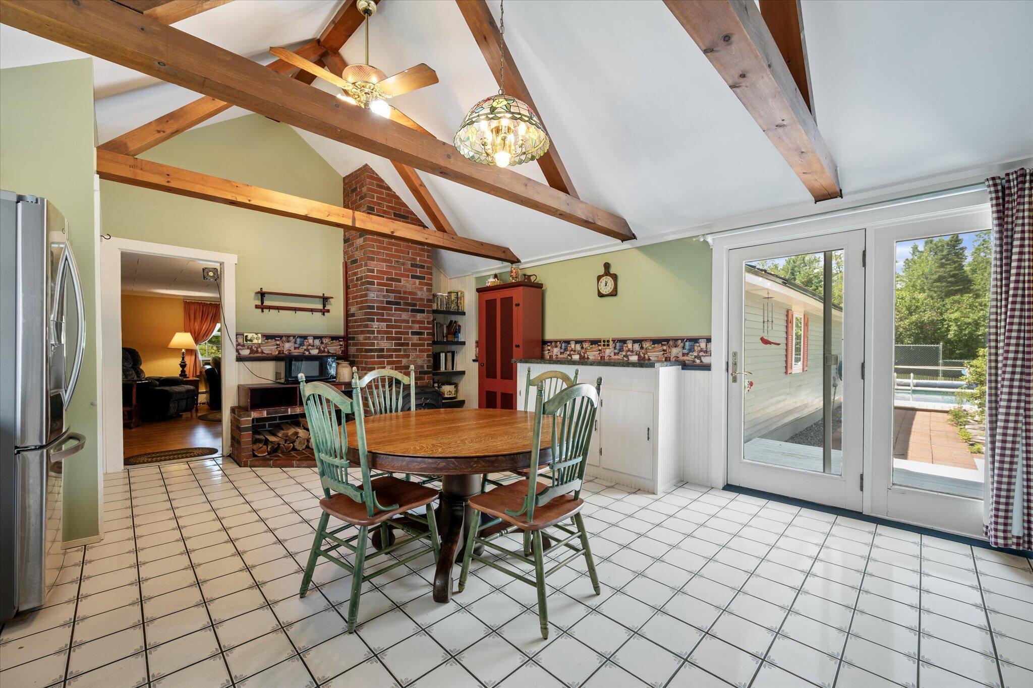 1224 Dover Road Property Photo 12