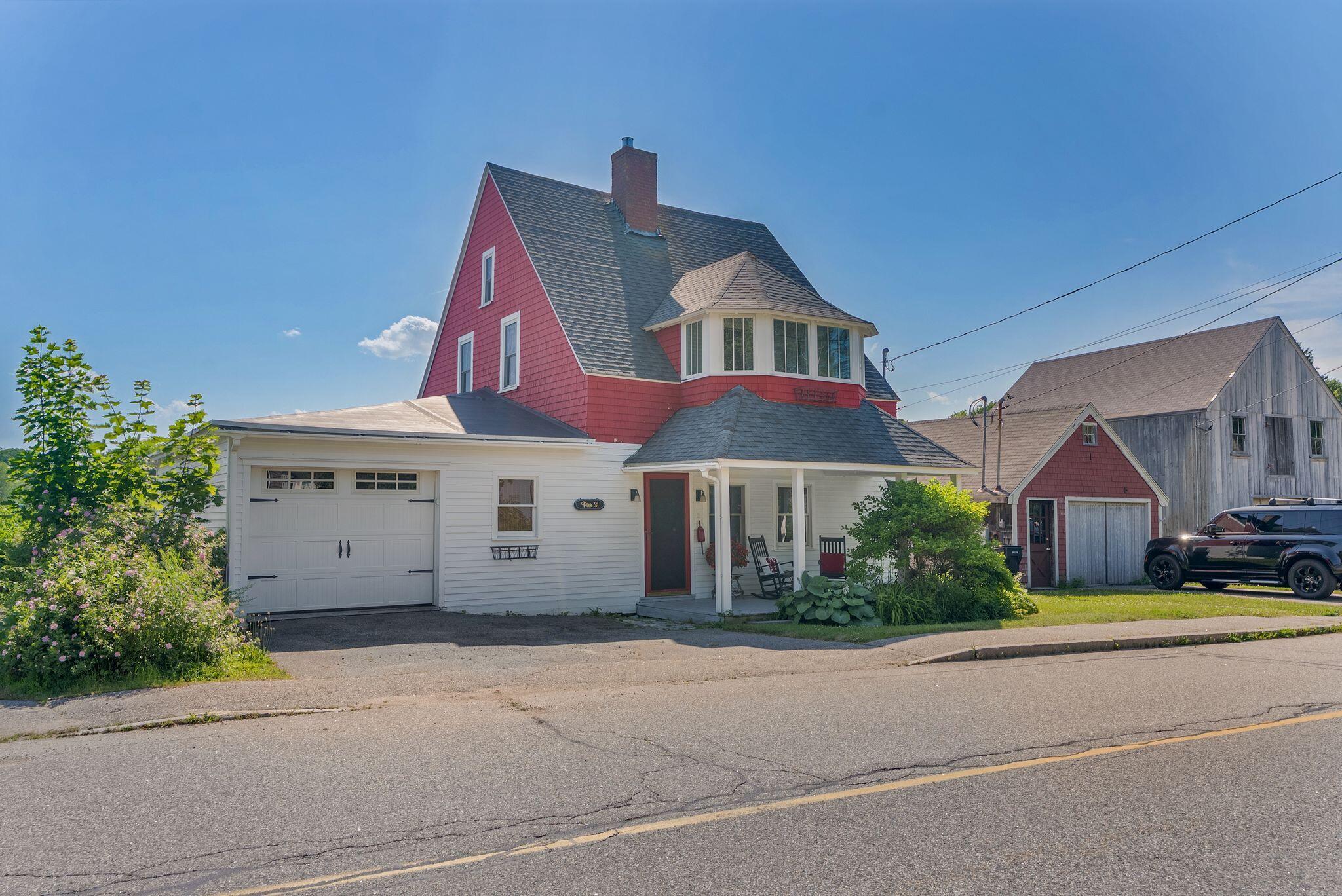 31 Pier Road Property Photo 4