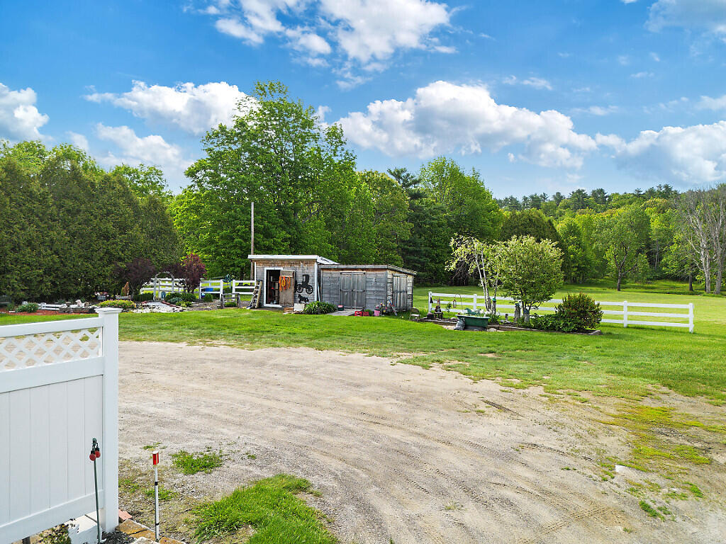 2522 N Belfast Avenue Property Photo 46