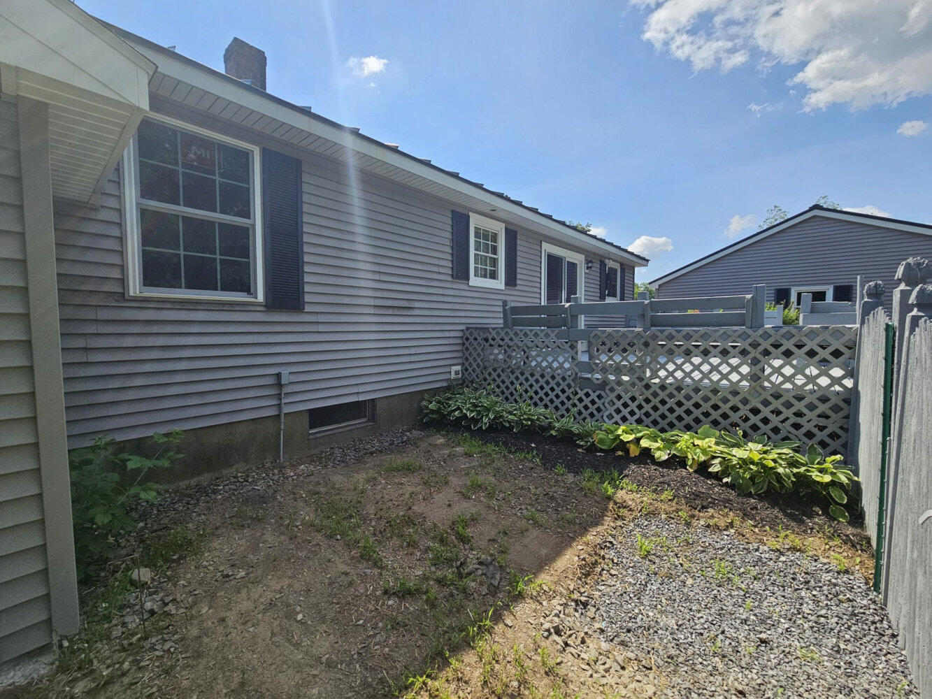 1029 E River Road Property Photo 8