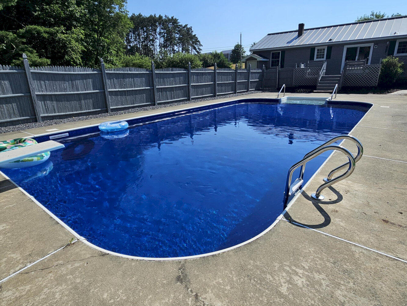1029 E River Road Property Photo 11