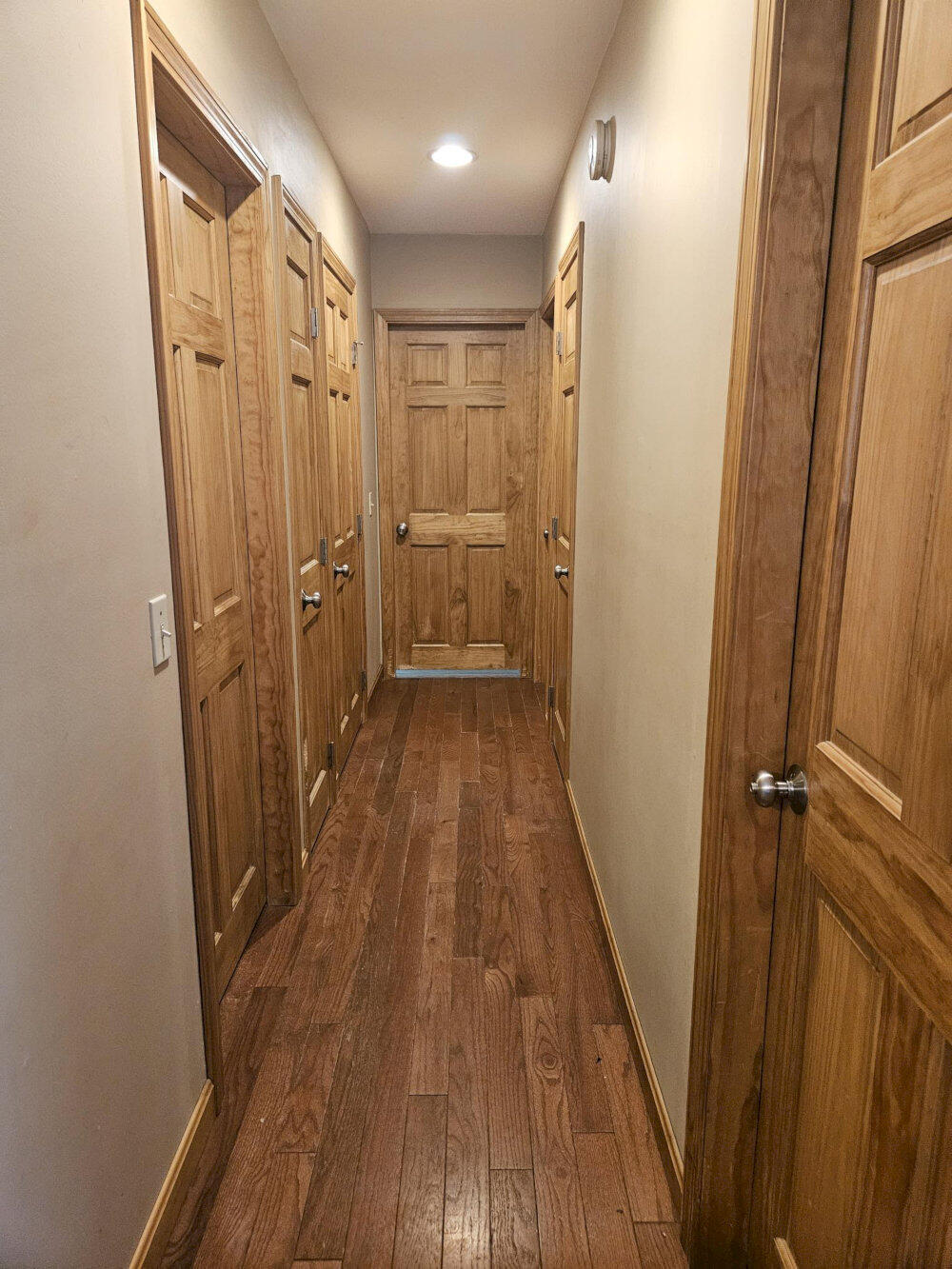 1029 E River Road Property Photo 21