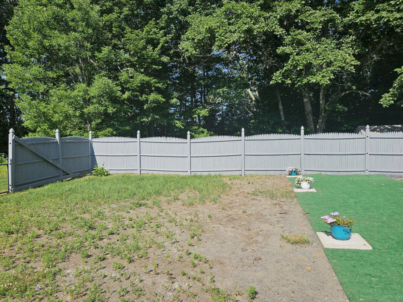 1029 E River Road Property Photo 40