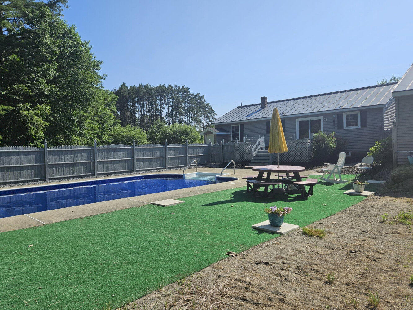 1029 E River Road Property Photo 42