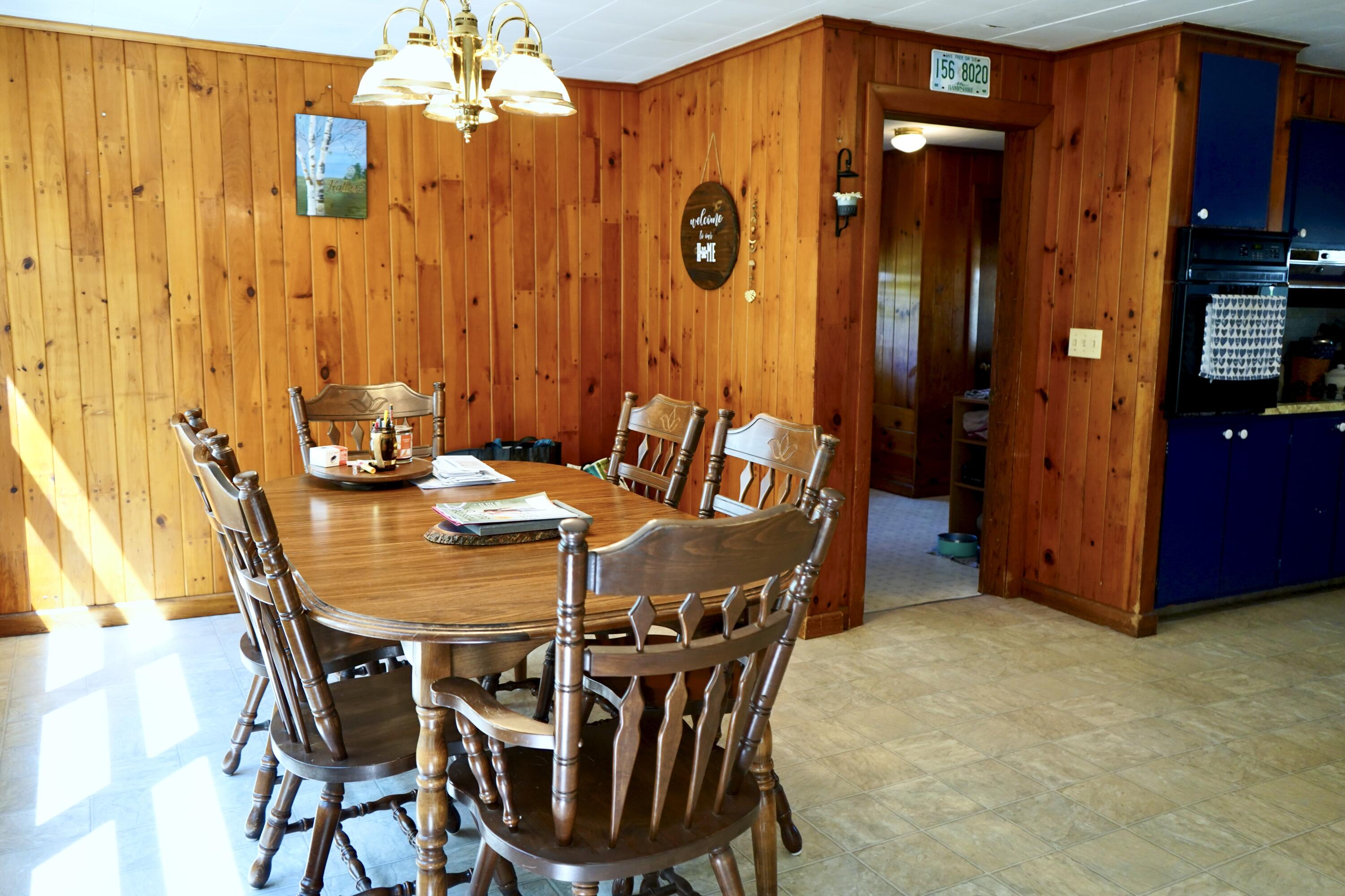 262 Hartland Avenue Property Photo 9