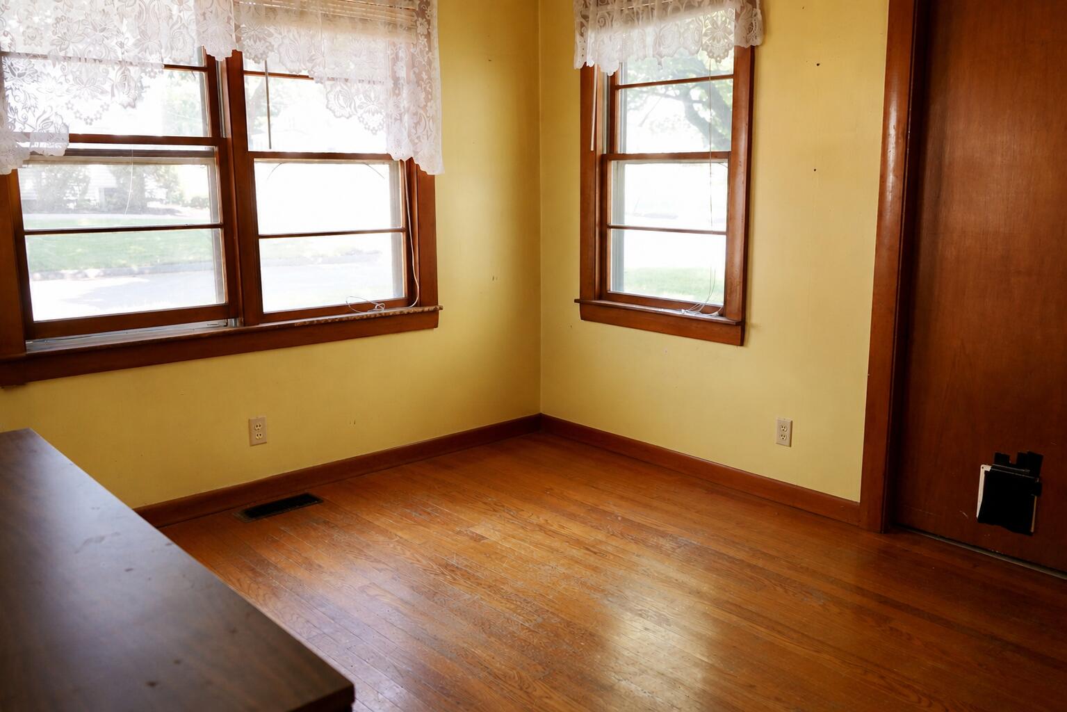 262 Hartland Avenue Property Photo 15