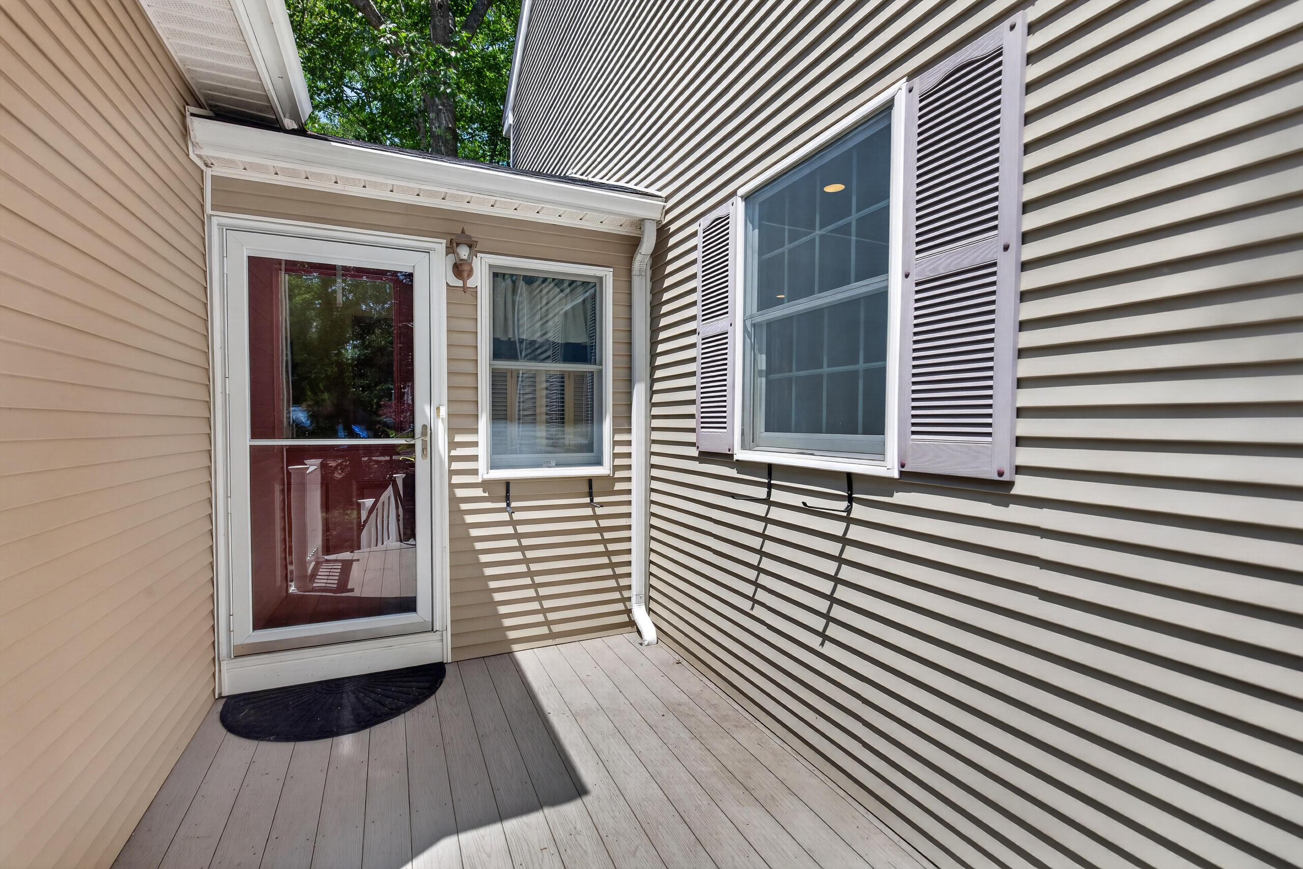 40 Forest Hill Property Photo 6