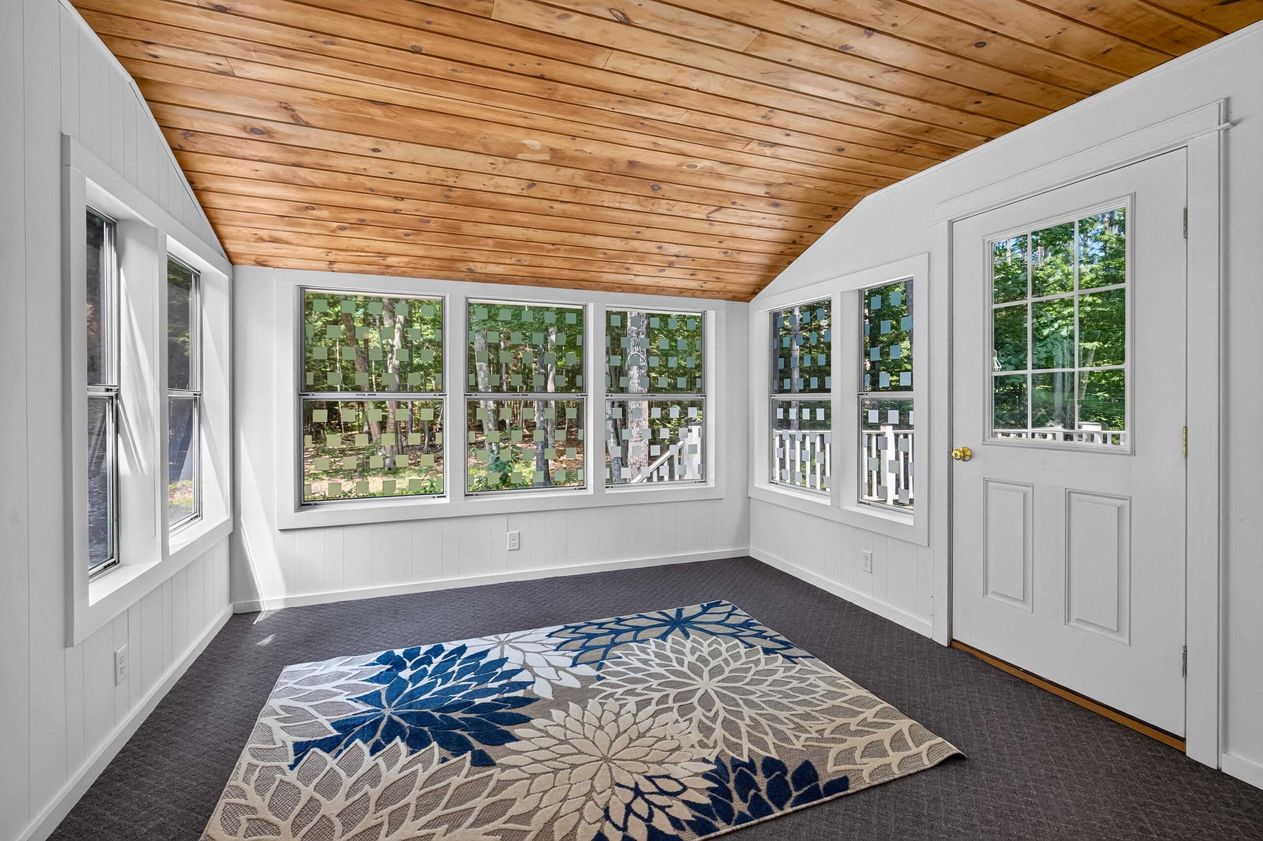 40 Forest Hill Property Photo 23