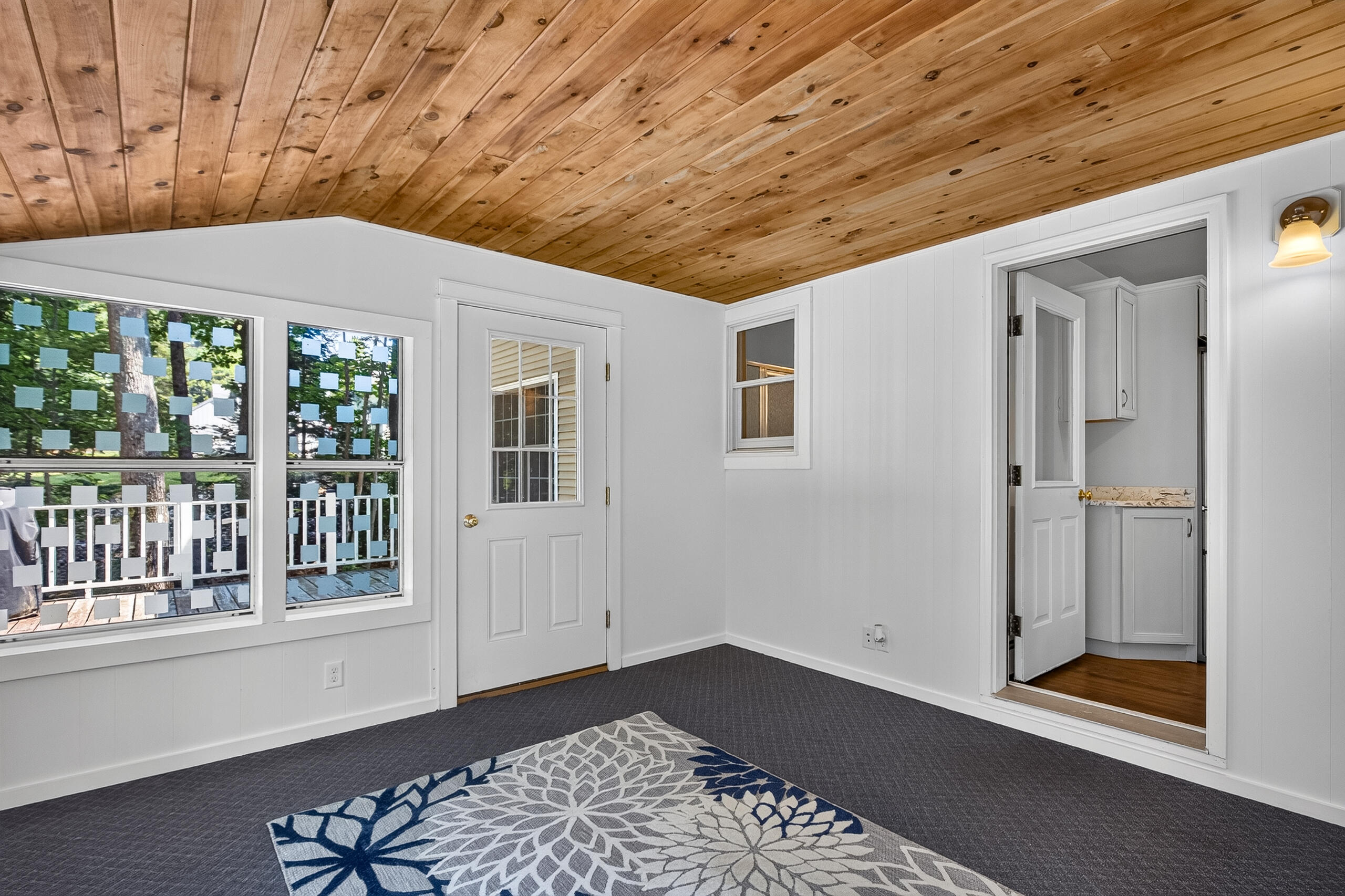 40 Forest Hill Property Photo 25