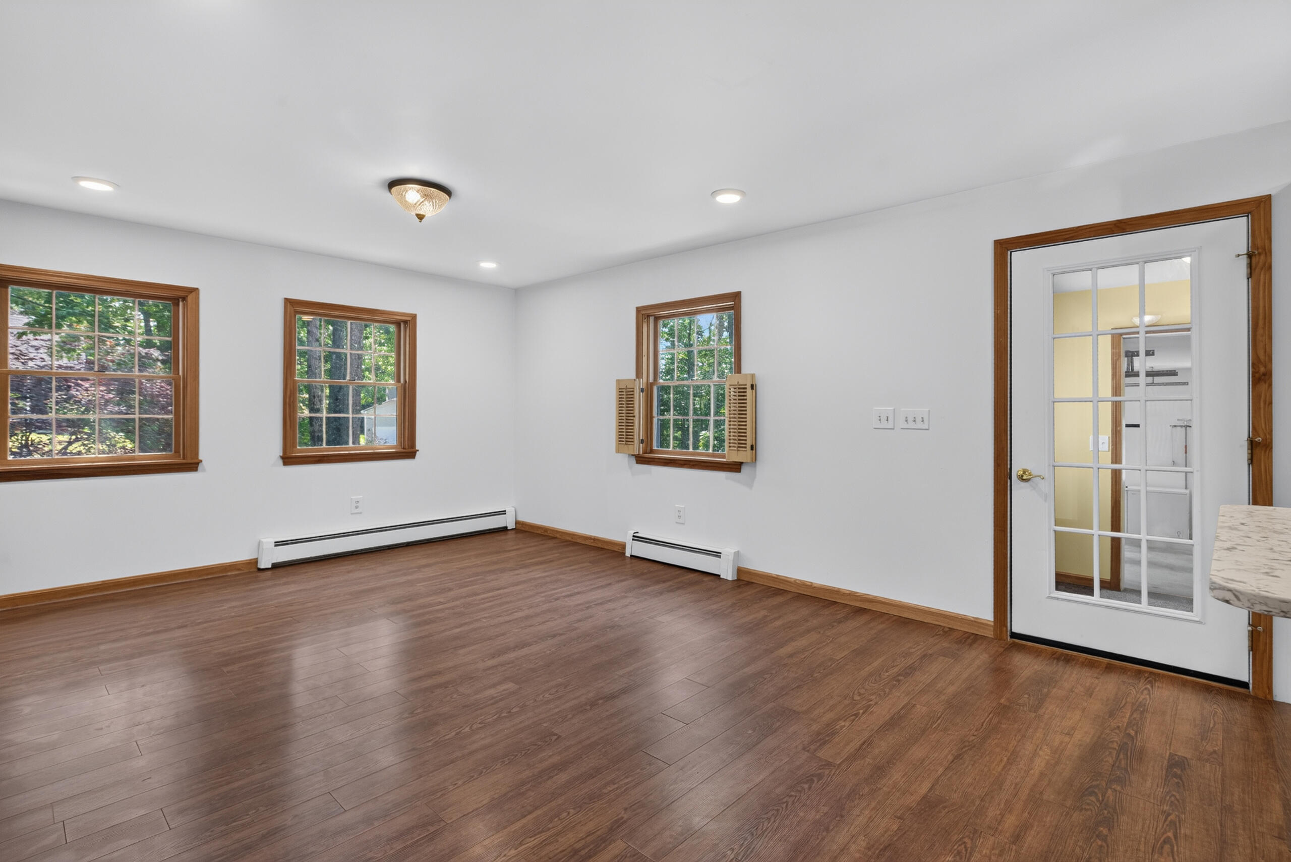 40 Forest Hill Property Photo 29