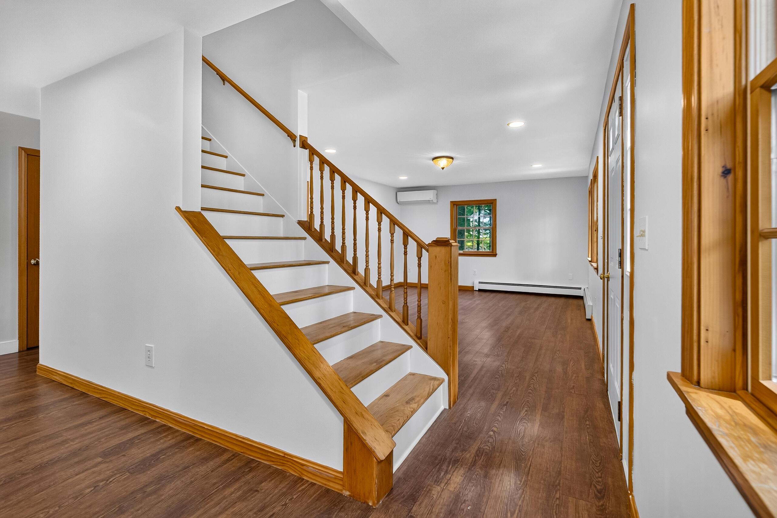 40 Forest Hill Property Photo 32