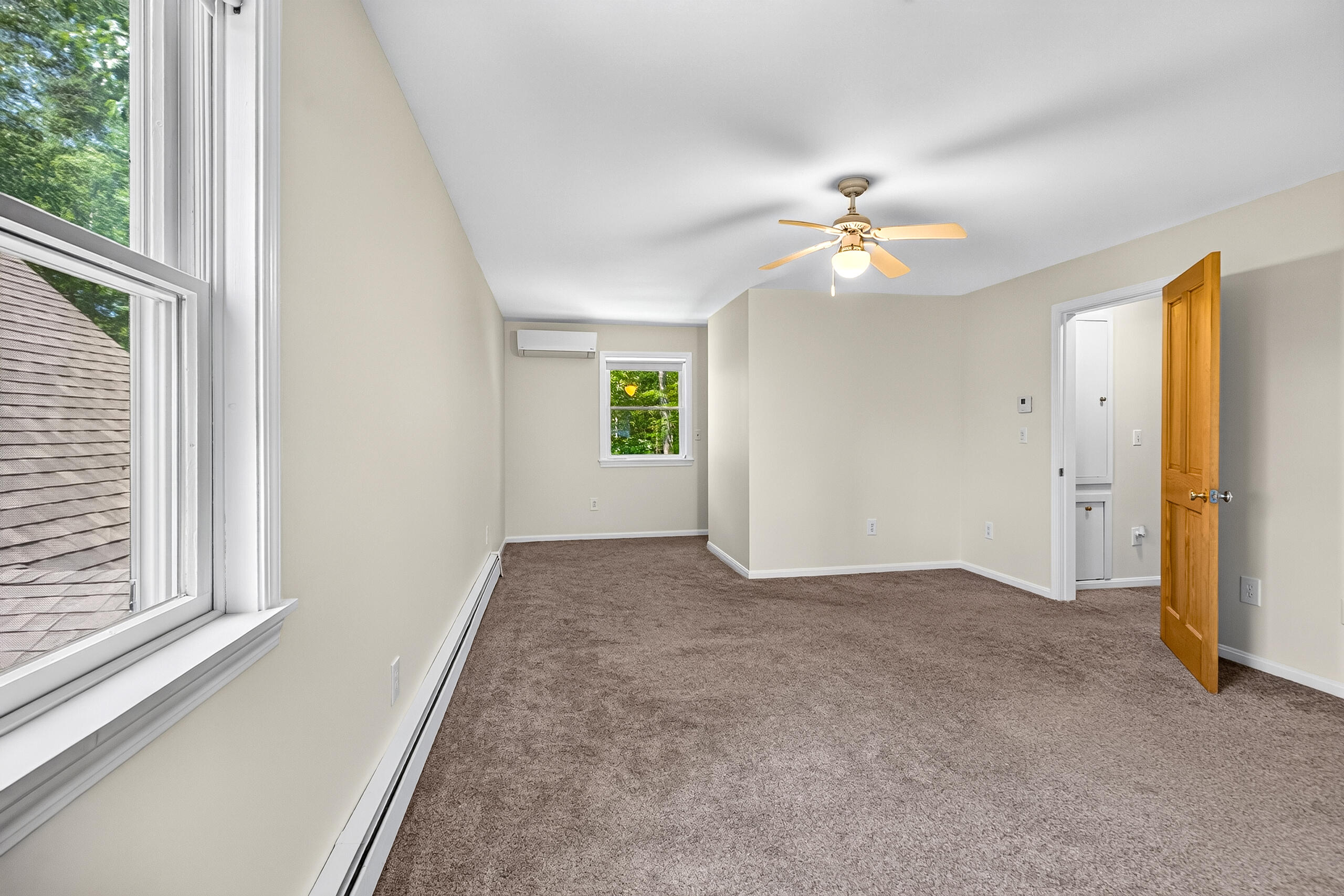 40 Forest Hill Property Photo 48