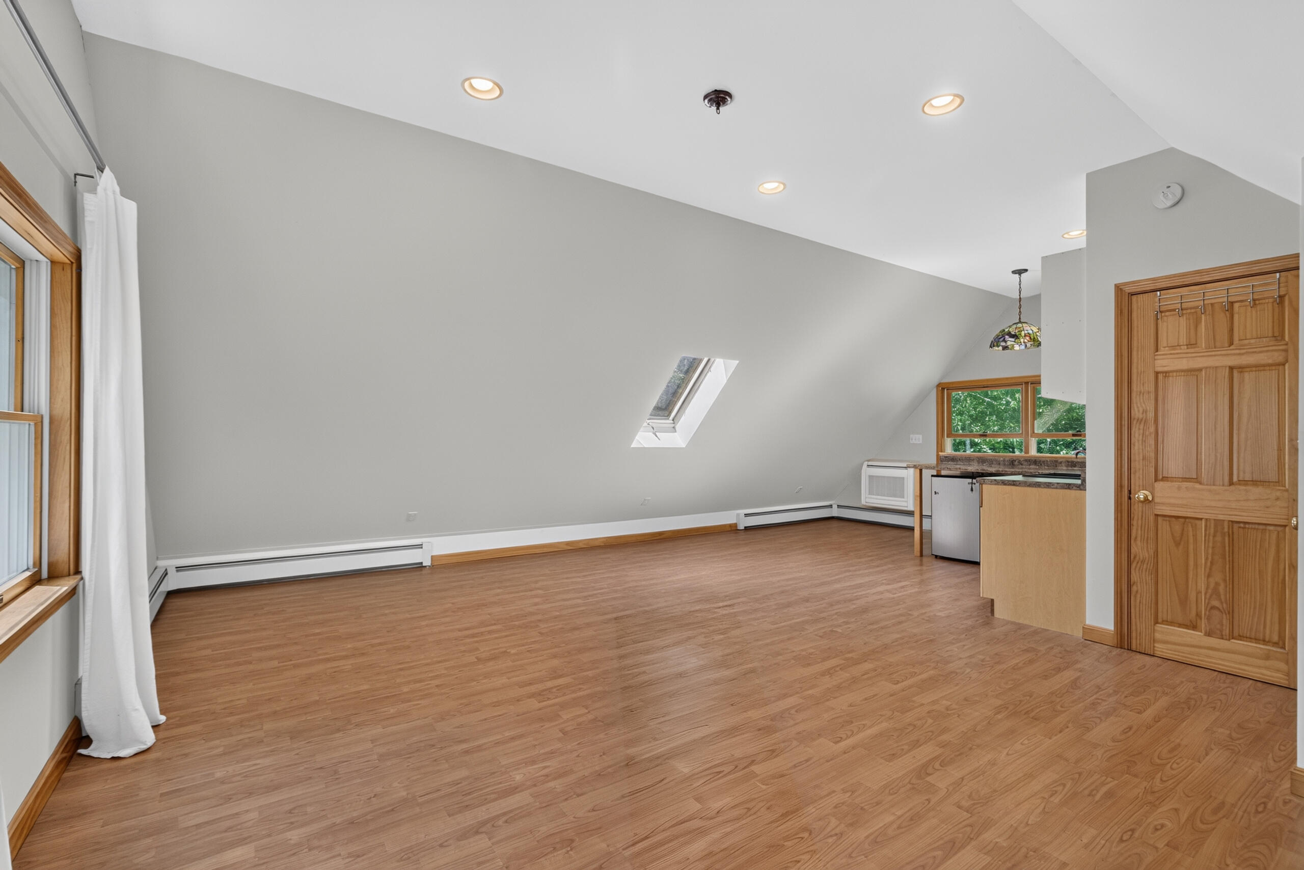 40 Forest Hill Property Photo 67